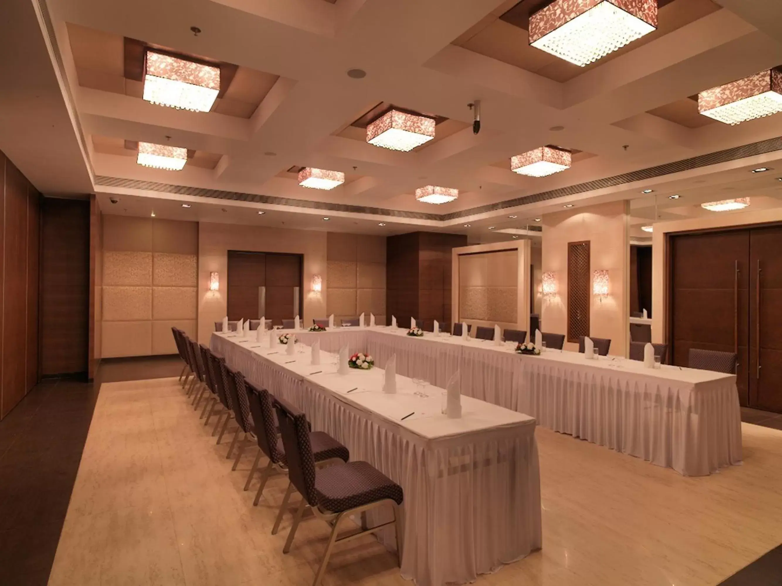 Banquet/Function facilities in Spree Shivai Hotel