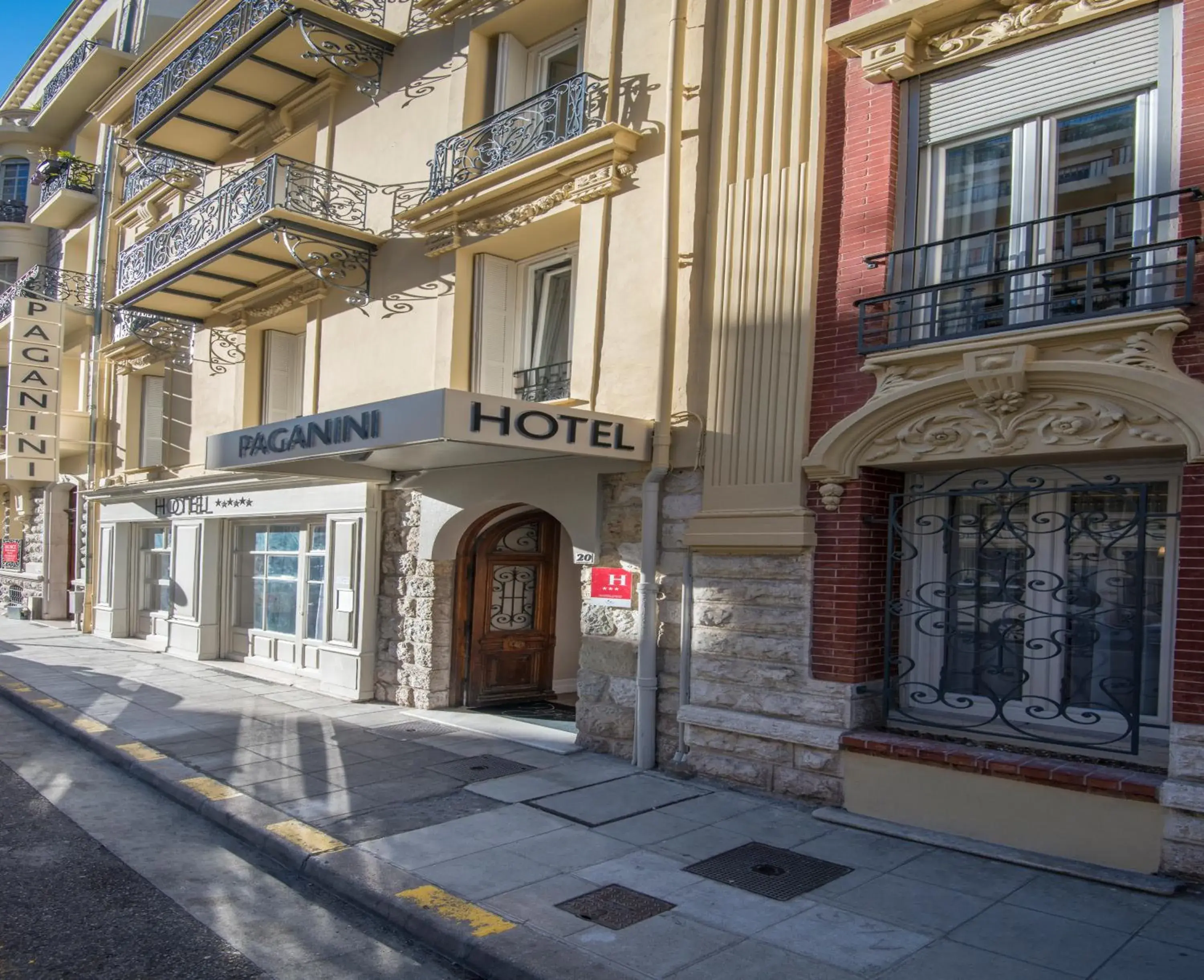 Facade/entrance, Property Building in HOTEL PAGANINI