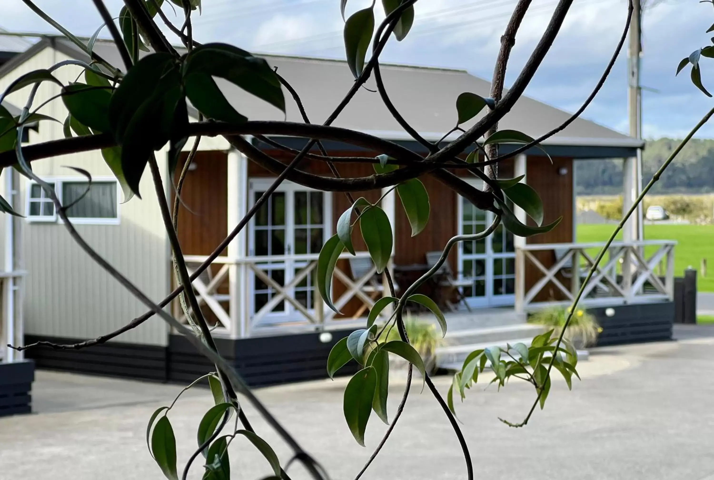 Property building in Anchor Lodge Motel