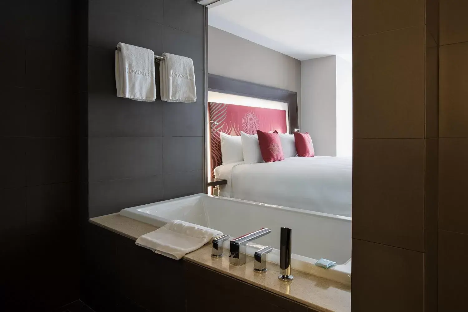 Executive Luxury Suite with Bathtub in Novotel Yangon Max