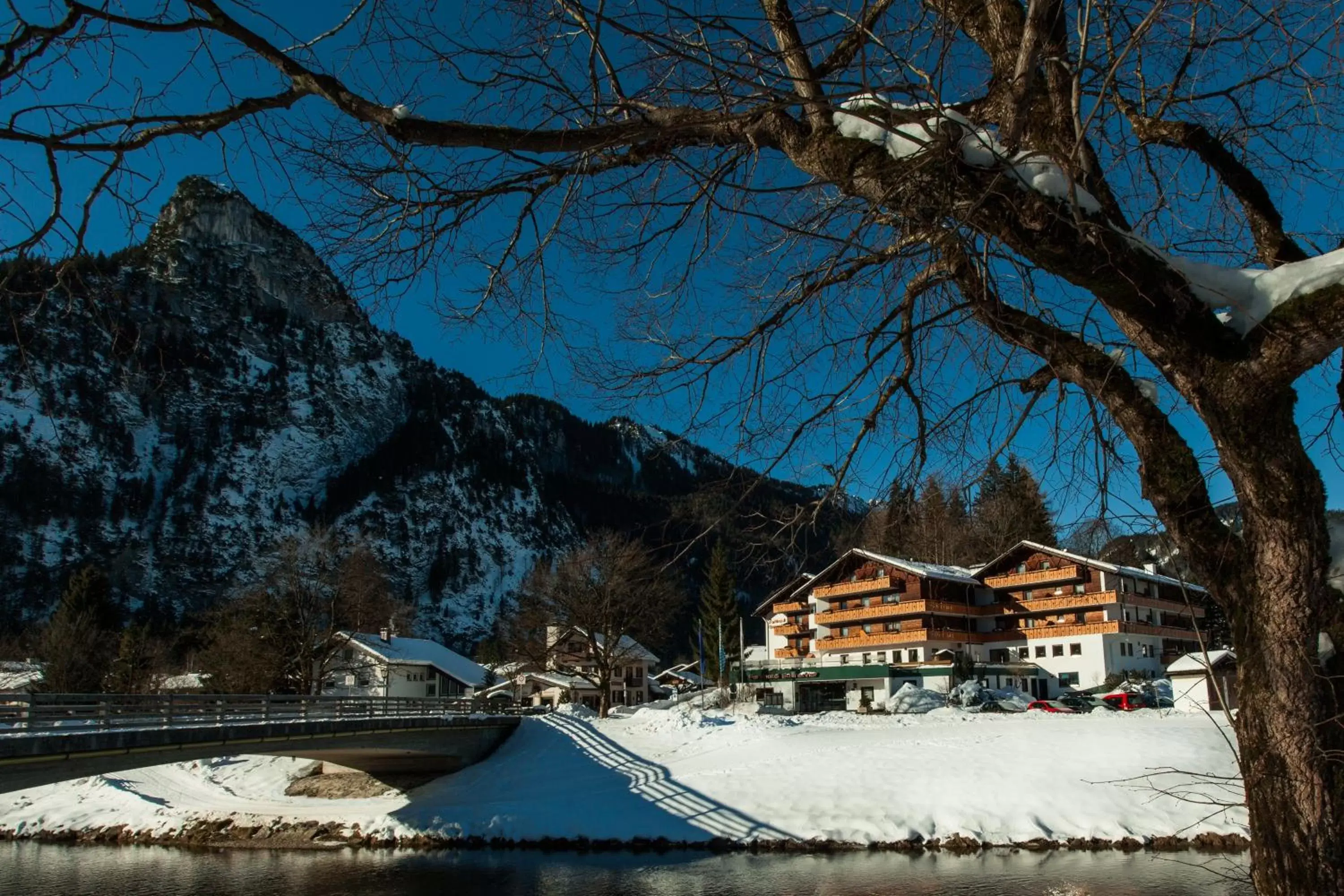 Property building, Winter in Parkhotel Sonnenhof