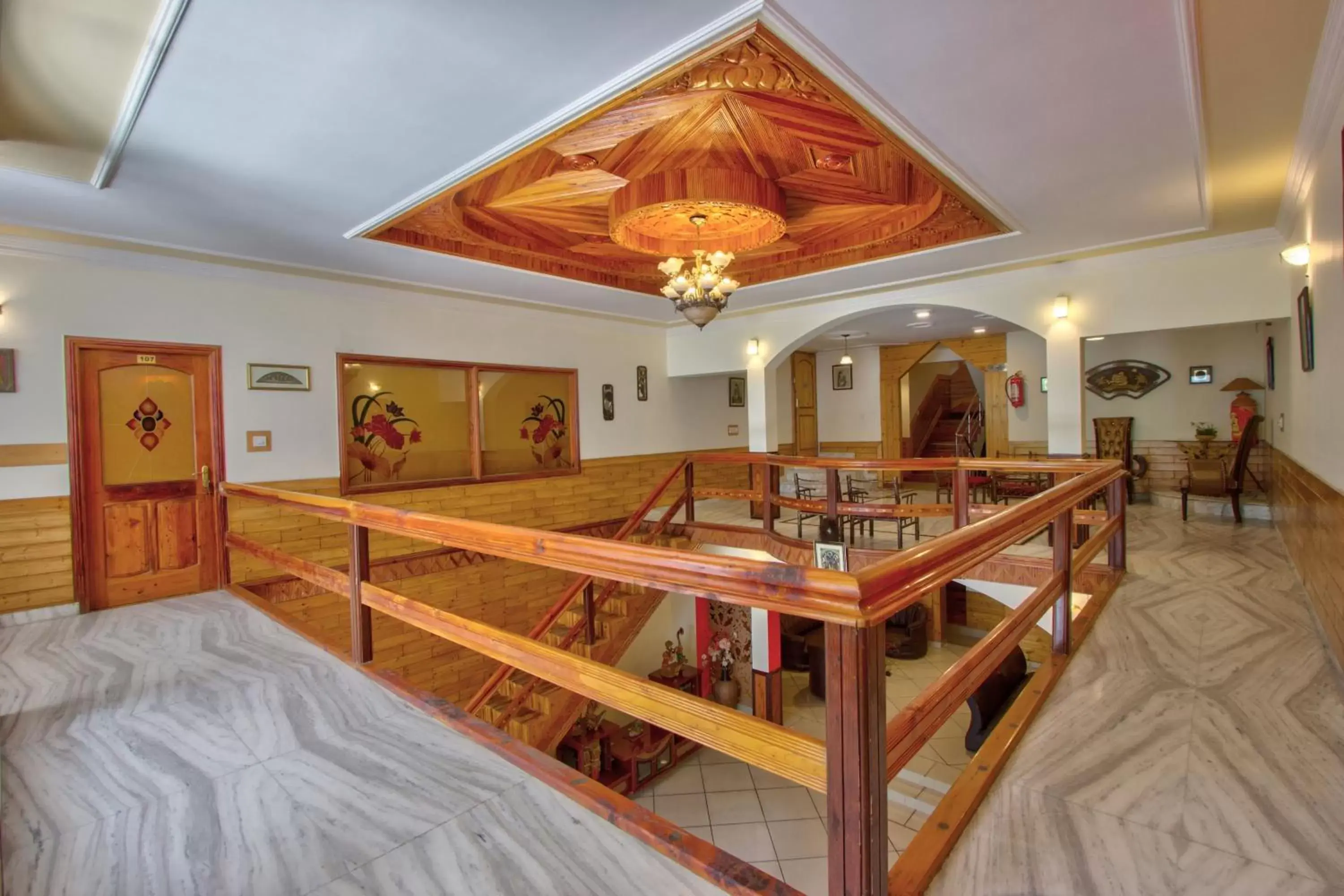 ATM, Bed in Woodstock Inn Manali 800 Mtrs from Mall Road ATM, Bed in Woodstock Inn Manali 800 Mtrs from Mall Road