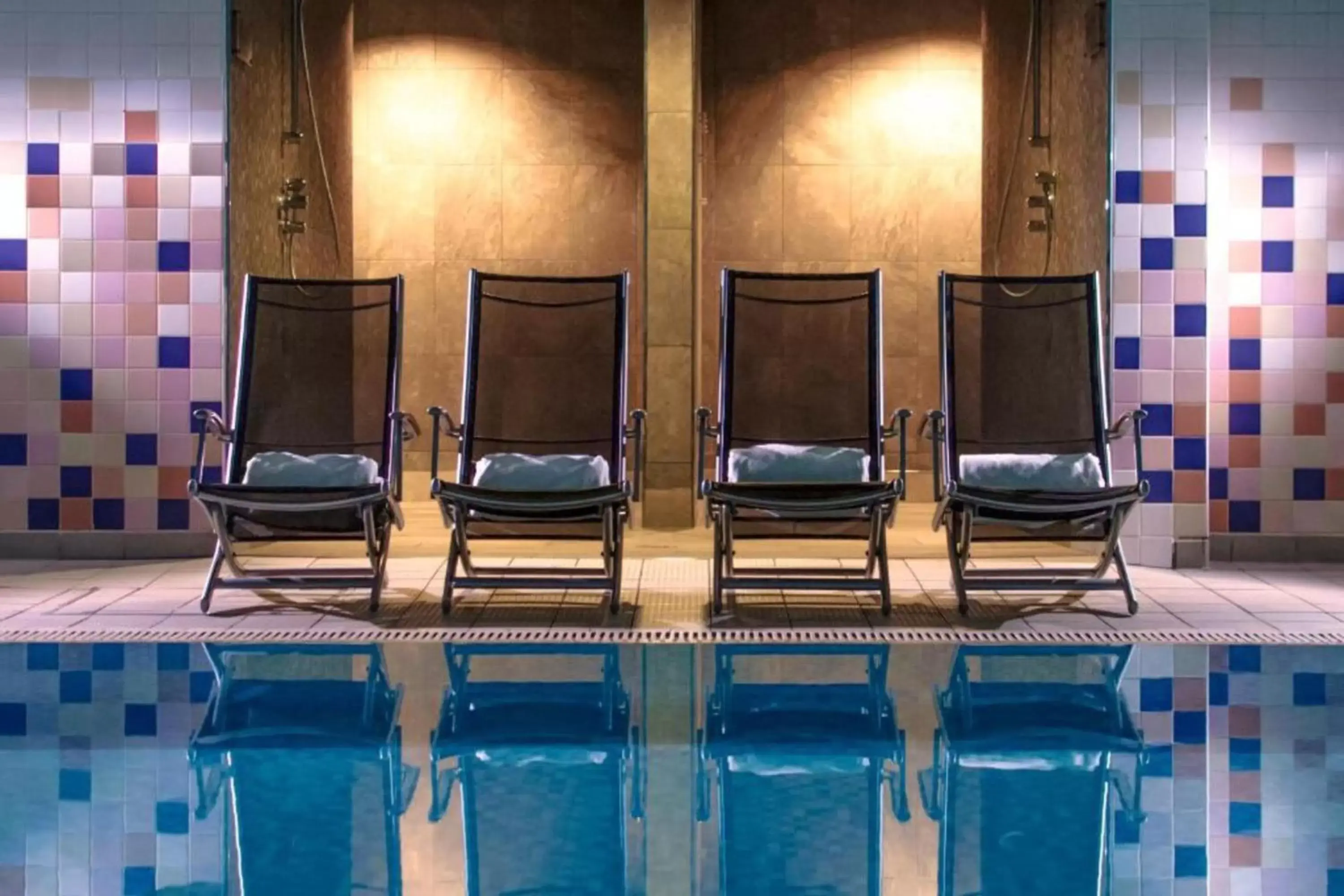 Swimming Pool in Edinburgh Holyrood Hotel