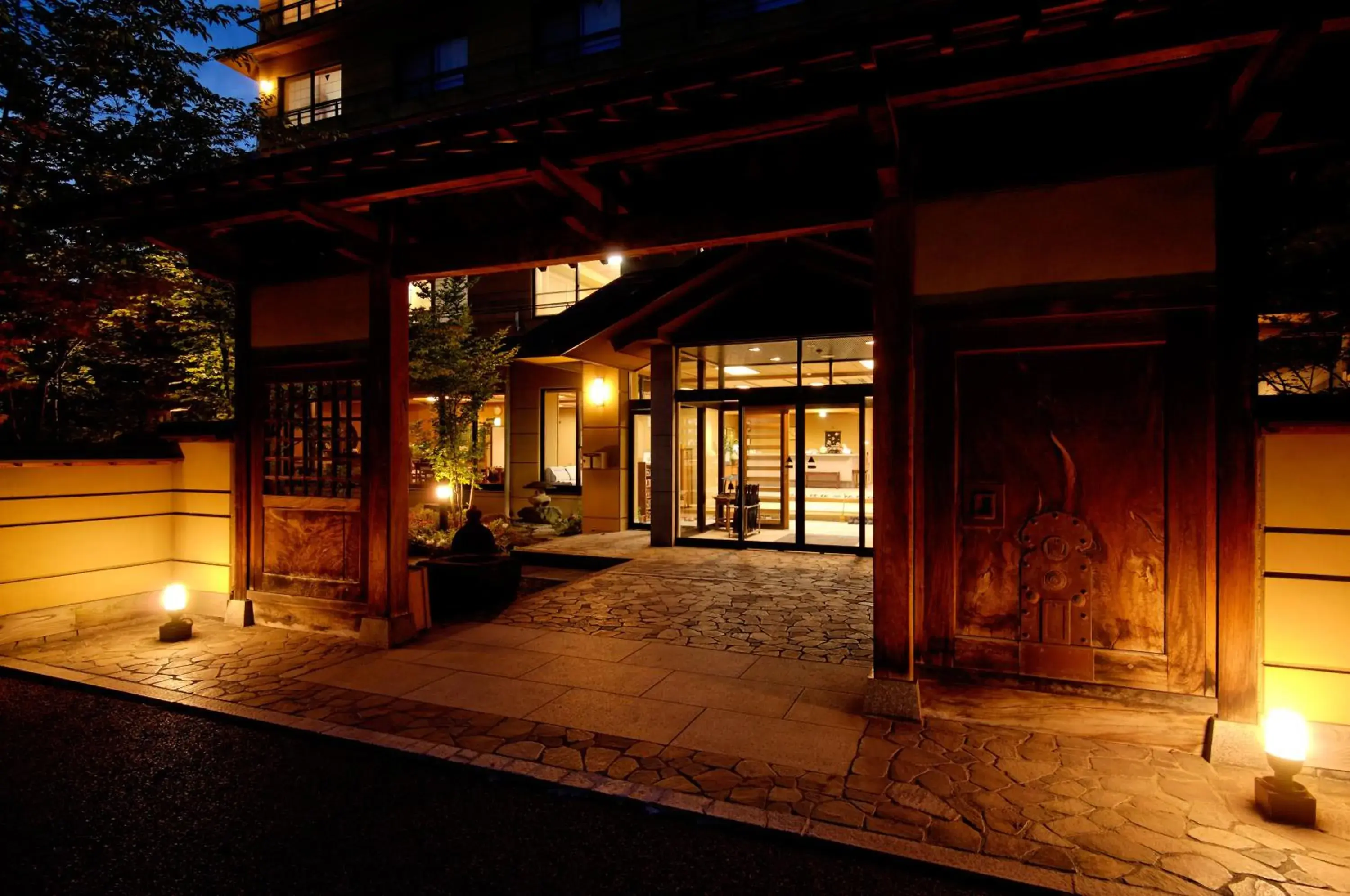 Facade/entrance in Shibu Hotel