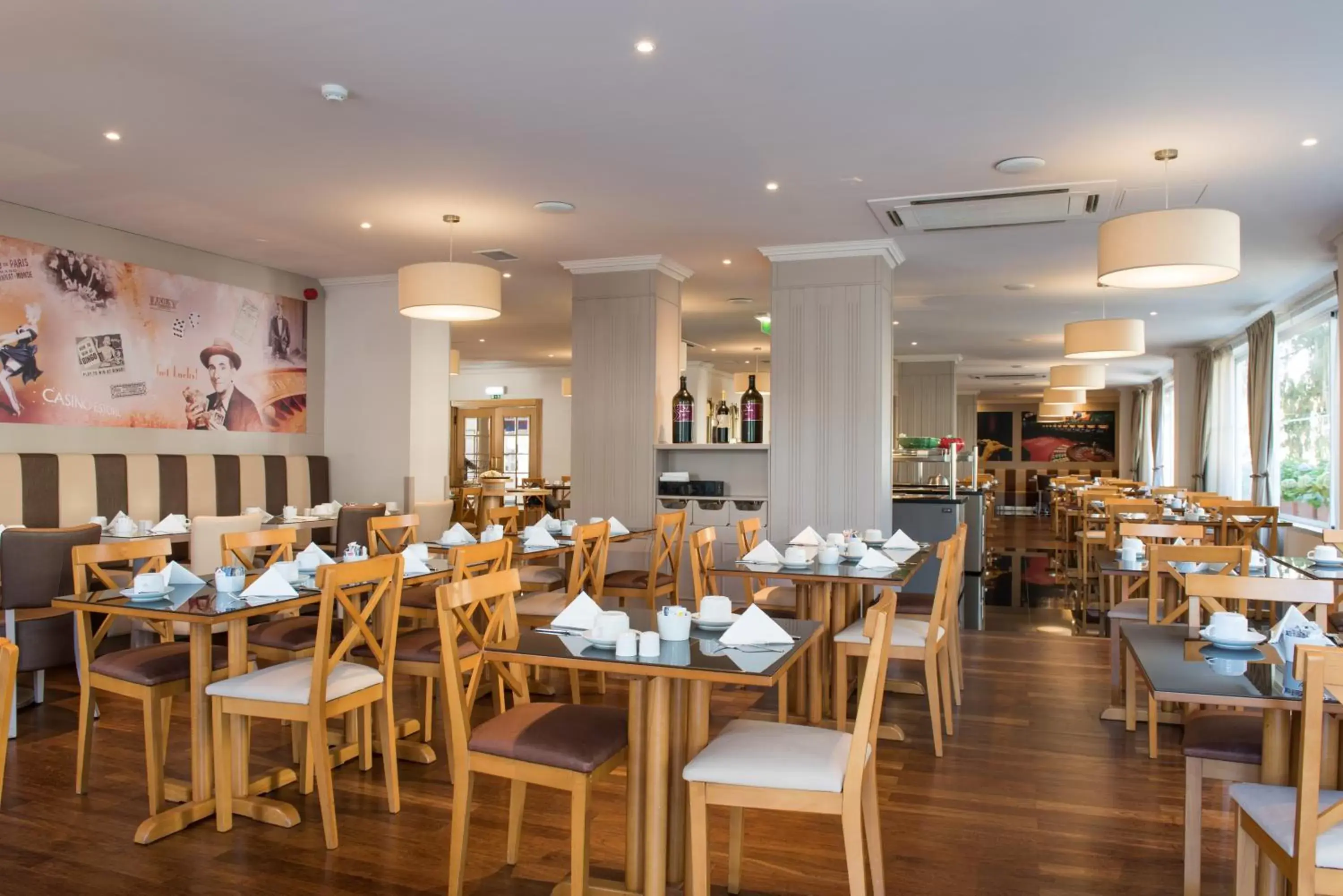 Restaurant/Places to Eat in Vila Gale Estoril - Adults Friendly Restaurant/Places to Eat in Vila Gale Estoril - Adults Friendly