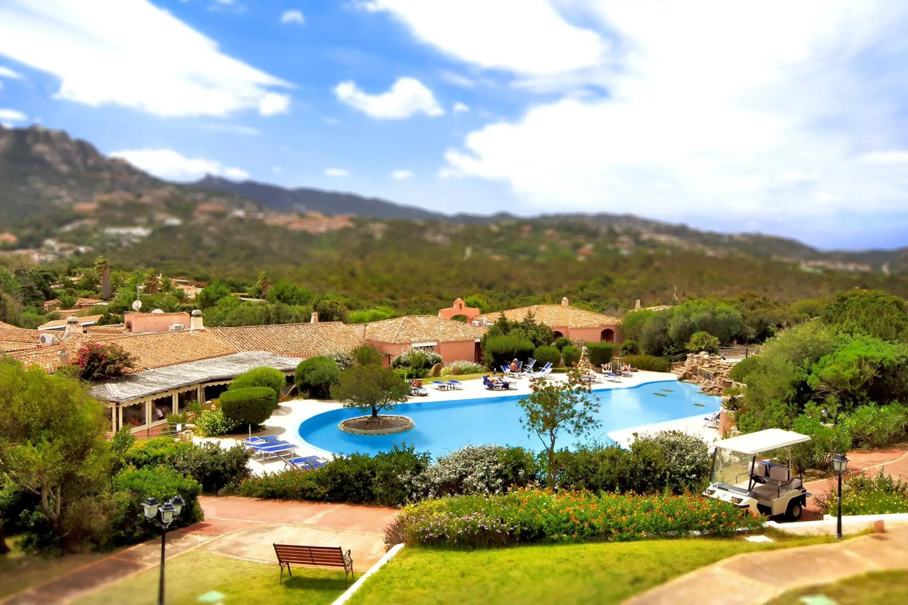 Garden, Pool View in Colonna Hotel Country & Sporting