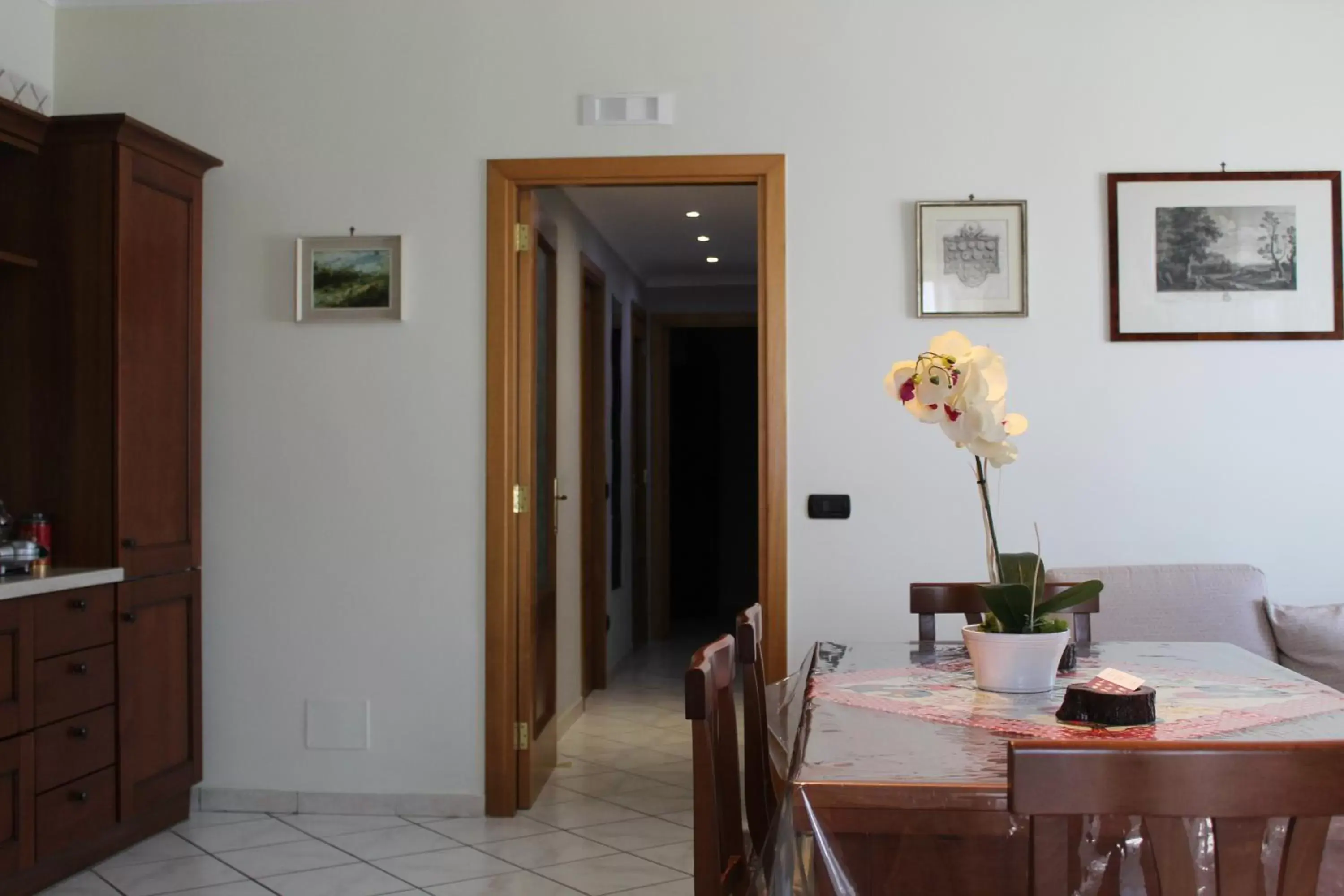 Dining Area in B&B Eracle