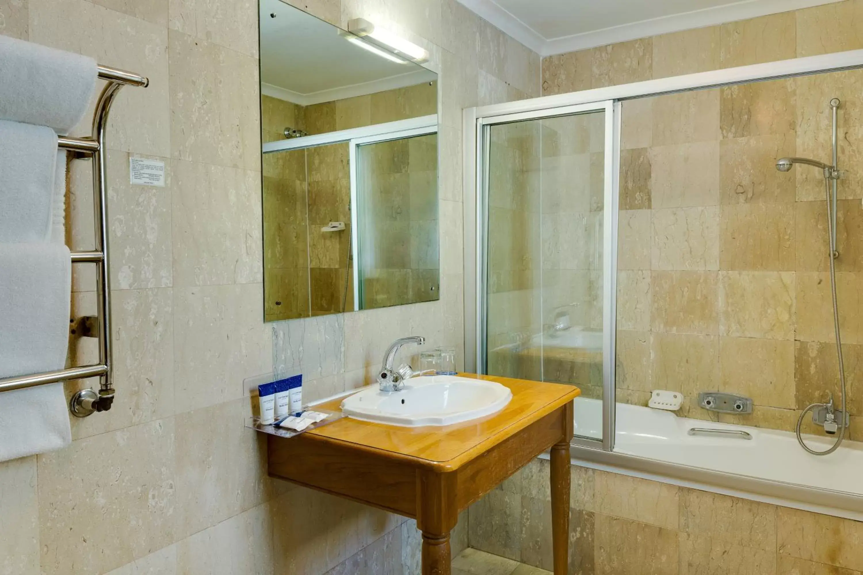 Bathroom in Protea Hotel by Marriott Dorpshuis & Spa Stellenbosch