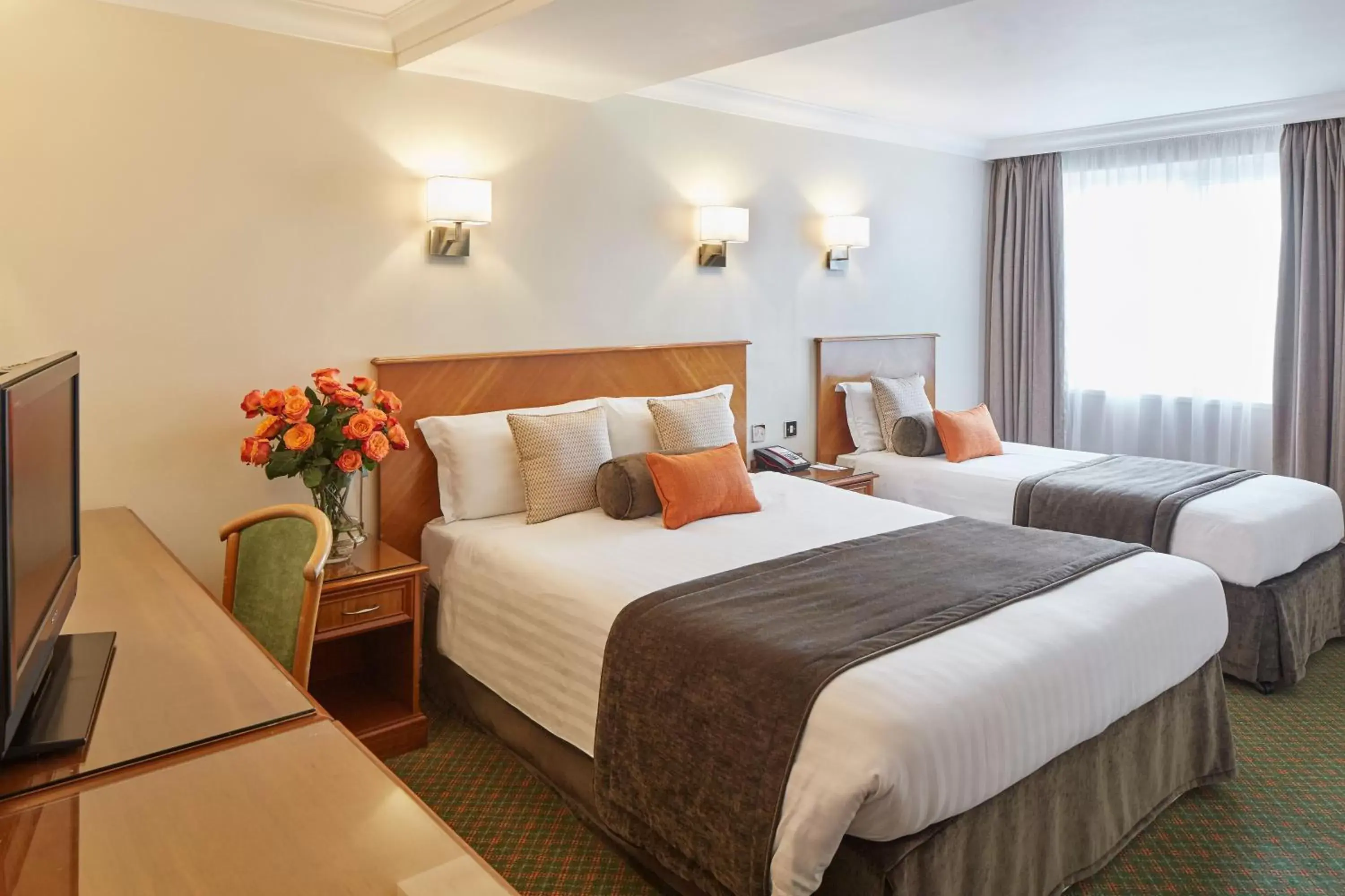 Bed in Lancaster Gate Hotel