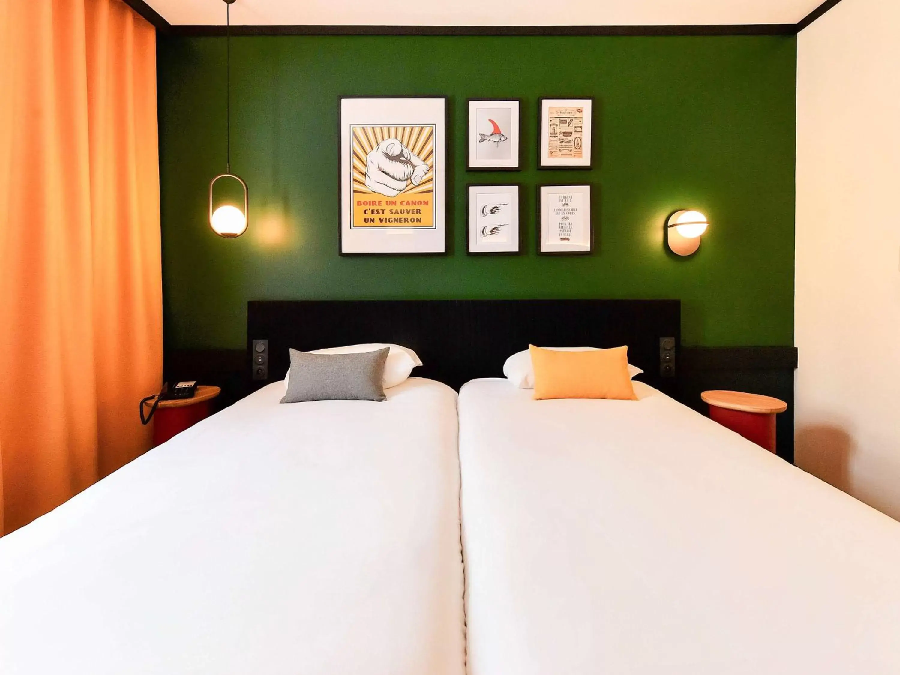 Photo of the whole room, Bed in ibis Styles Dijon Central
