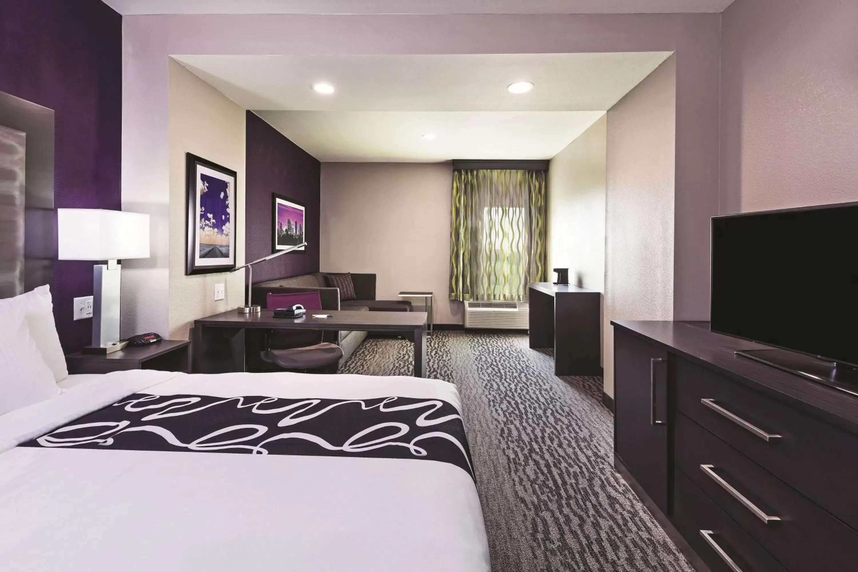 King Room - Hearing Accessible/Non-Smoking in La Quinta by Wyndham College Station South King Room - Hearing Accessible/Non-Smoking in La Quinta by Wyndham College Station South