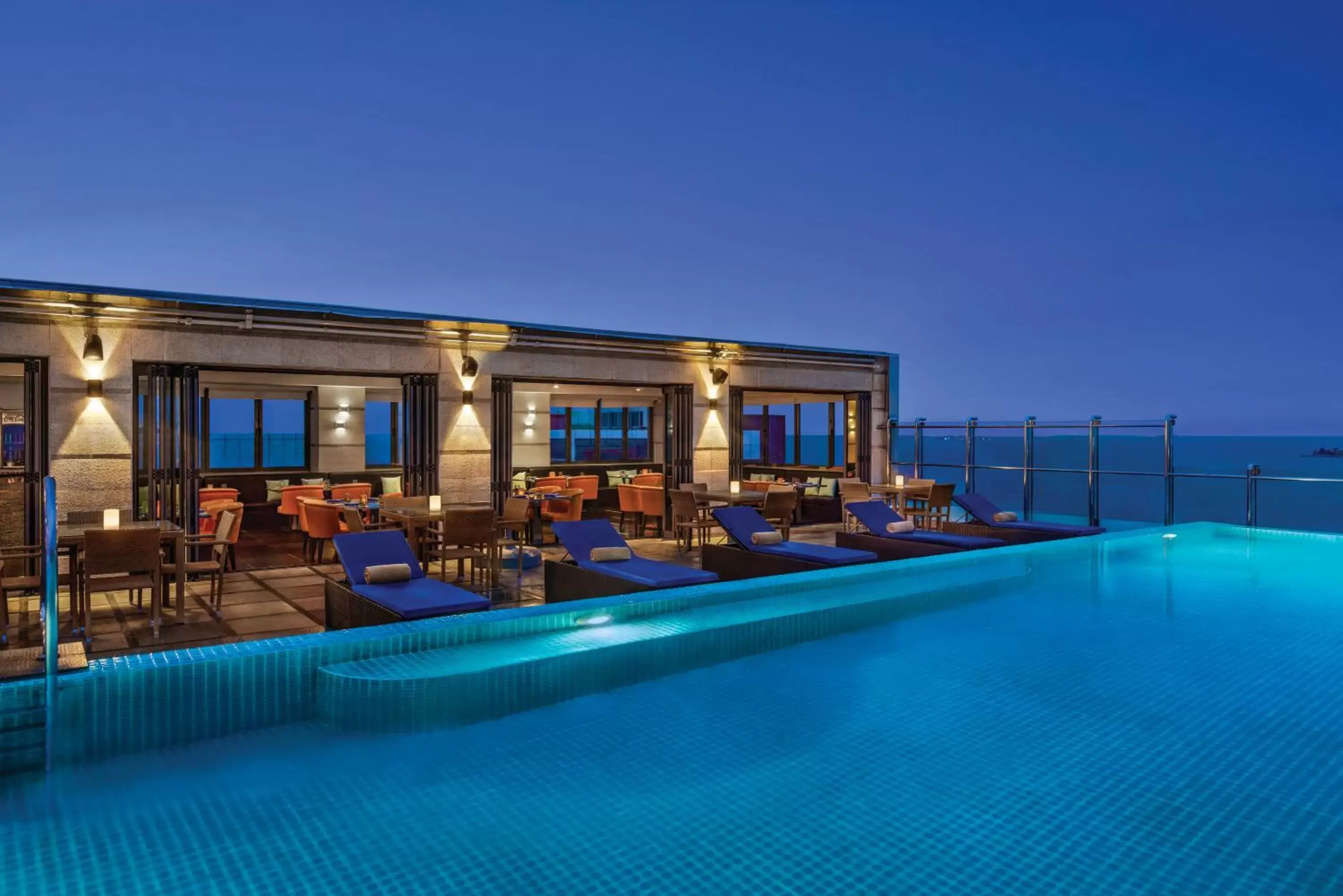 Swimming pool in Jen Maldives Male by Shangri-La Swimming pool in Jen Maldives Male by Shangri-La