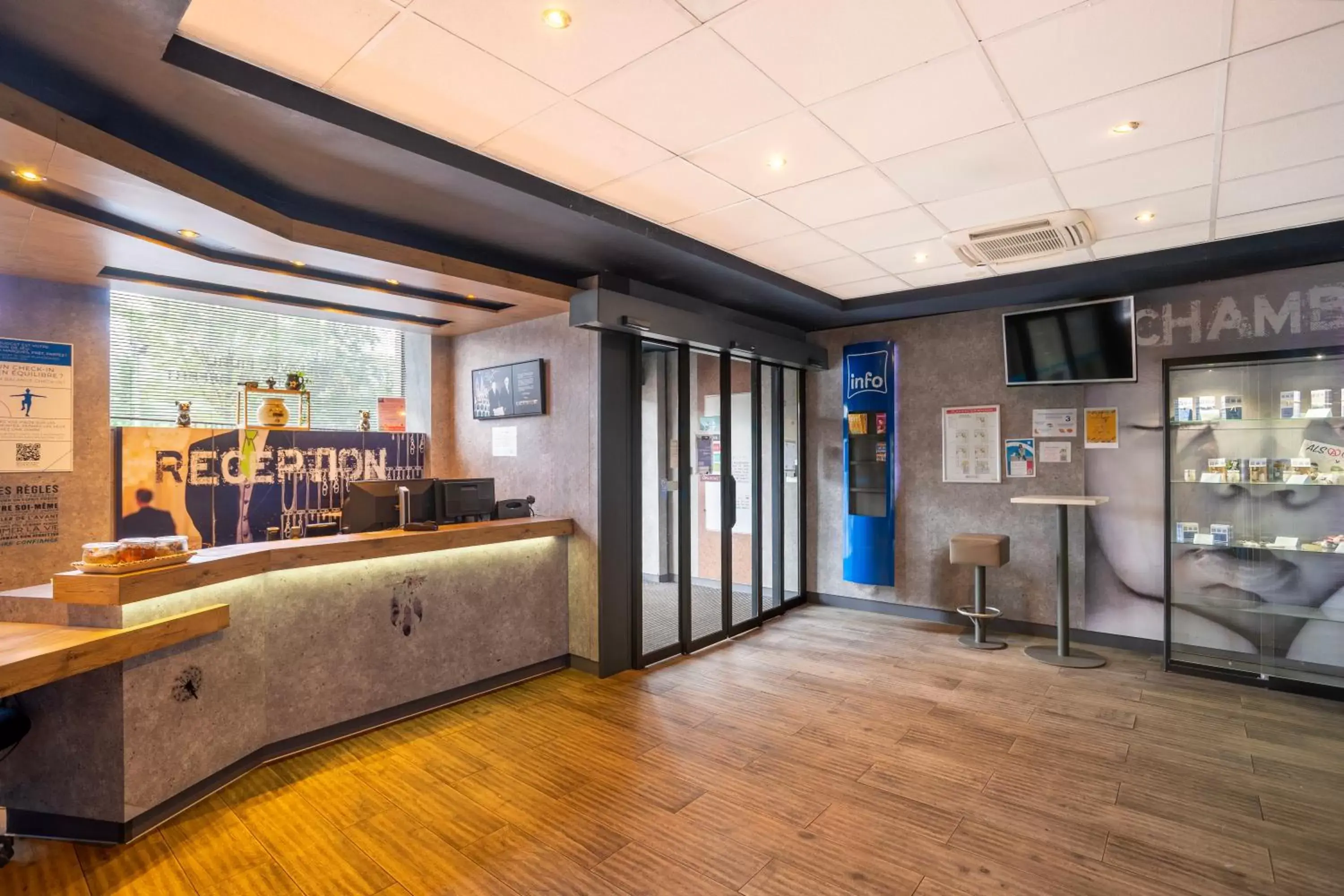 Lobby or reception in Ibis Budget Strasbourg Centre Gare Lobby or reception in Ibis Budget Strasbourg Centre Gare