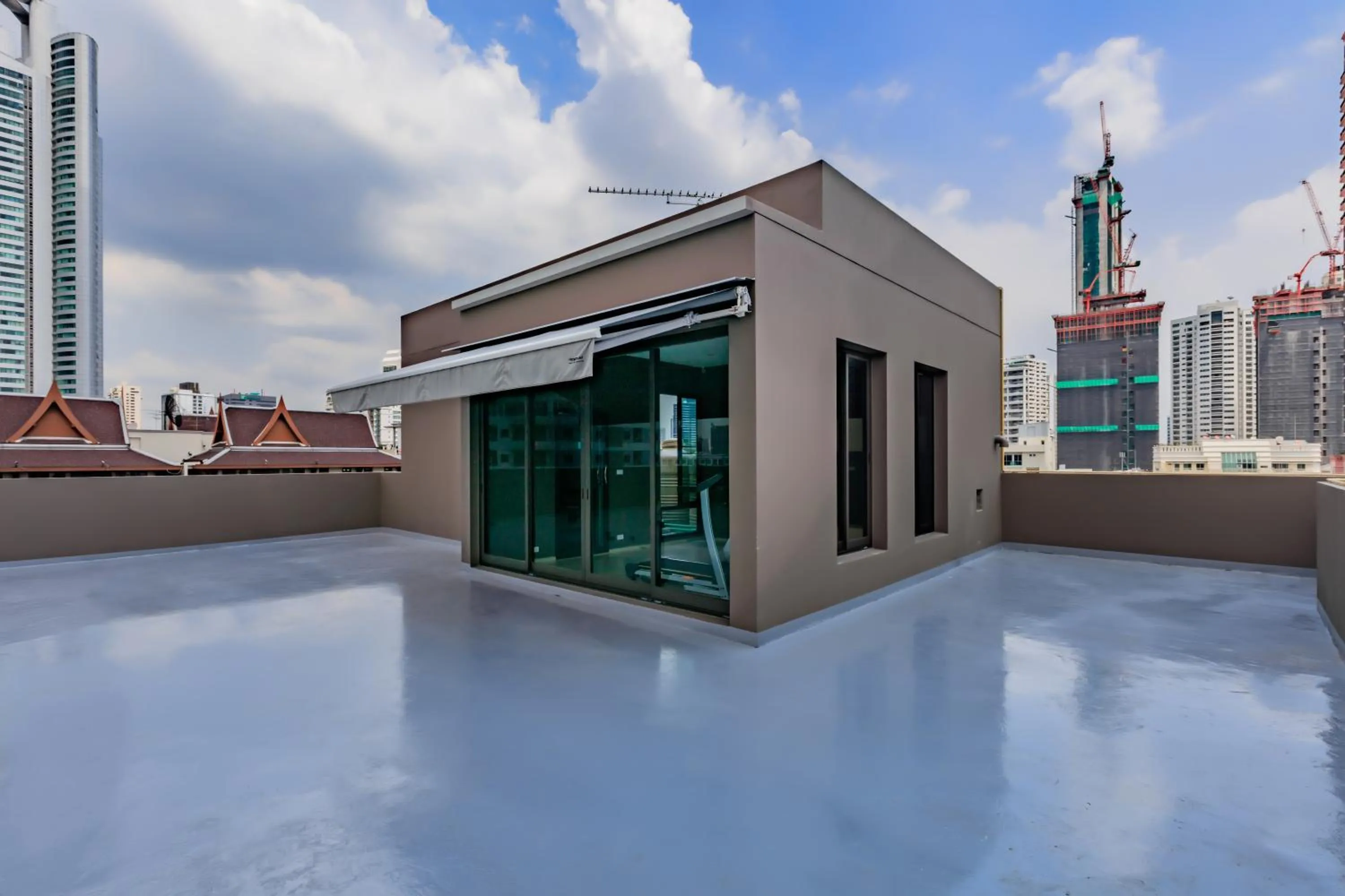 Bird's eye view in Like Sukhumvit 22