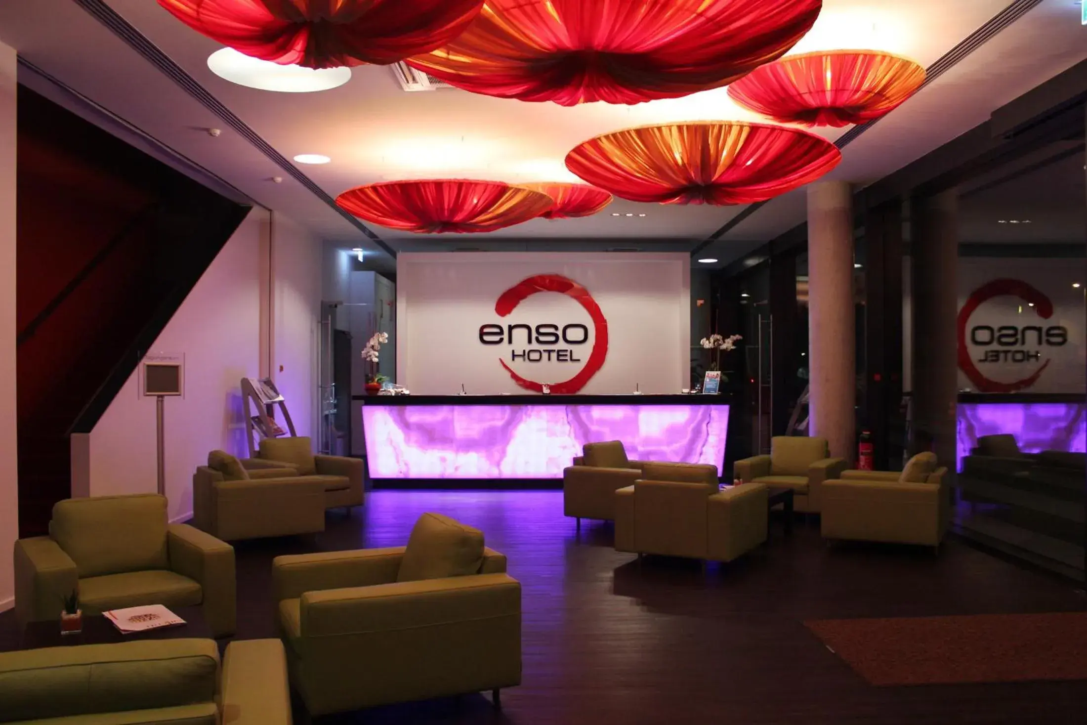 Lounge or bar, Lobby/Reception in enso Hotel
