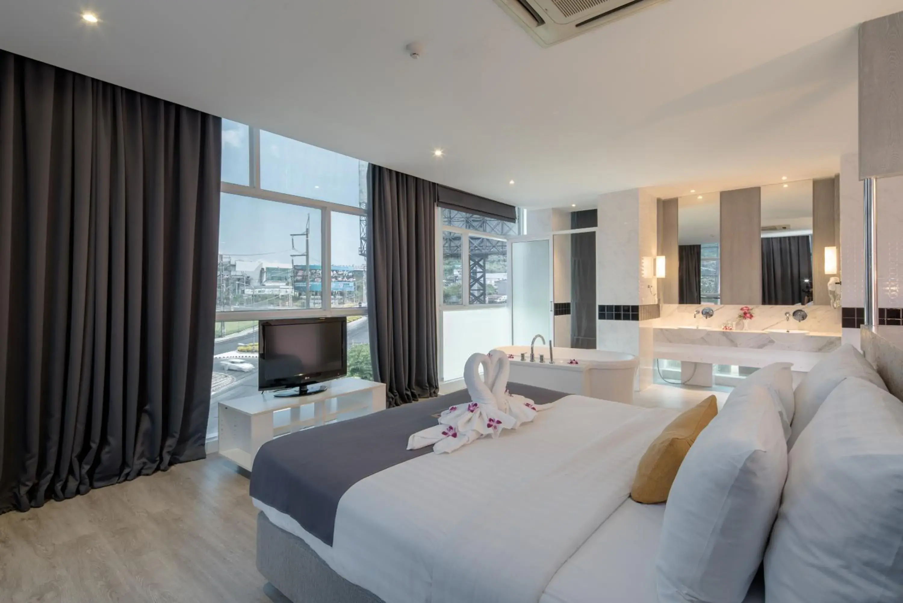 Bed in DARA Hotel - SHA Plus Bed in DARA Hotel - SHA Plus