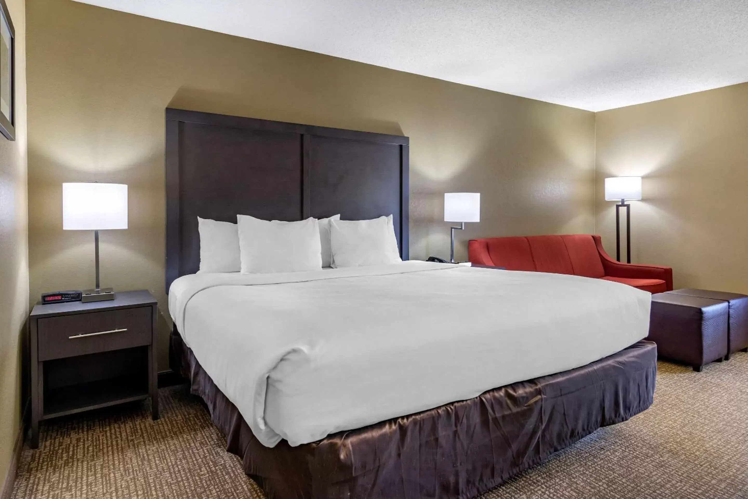 Photo of the whole room in Comfort Inn Opelika - Auburn