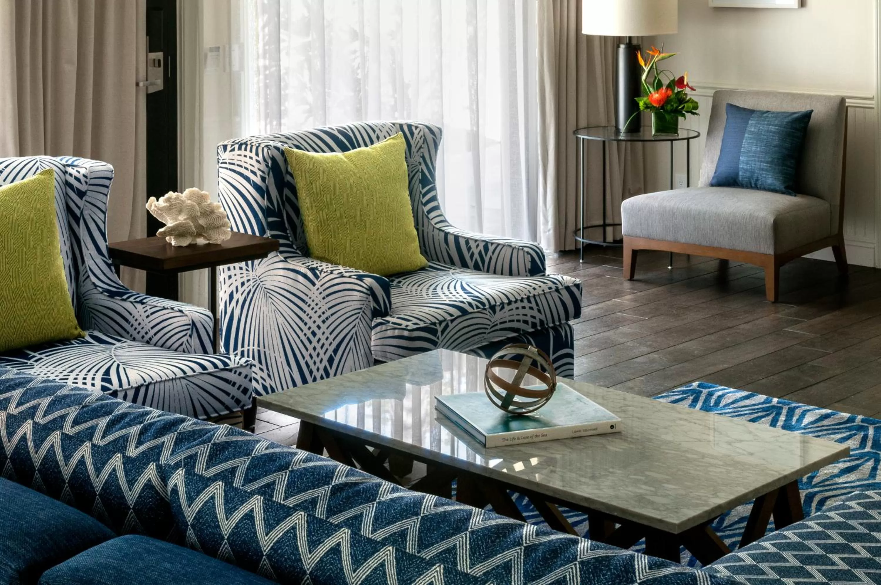 Living room in Paradise Point Resort & Spa