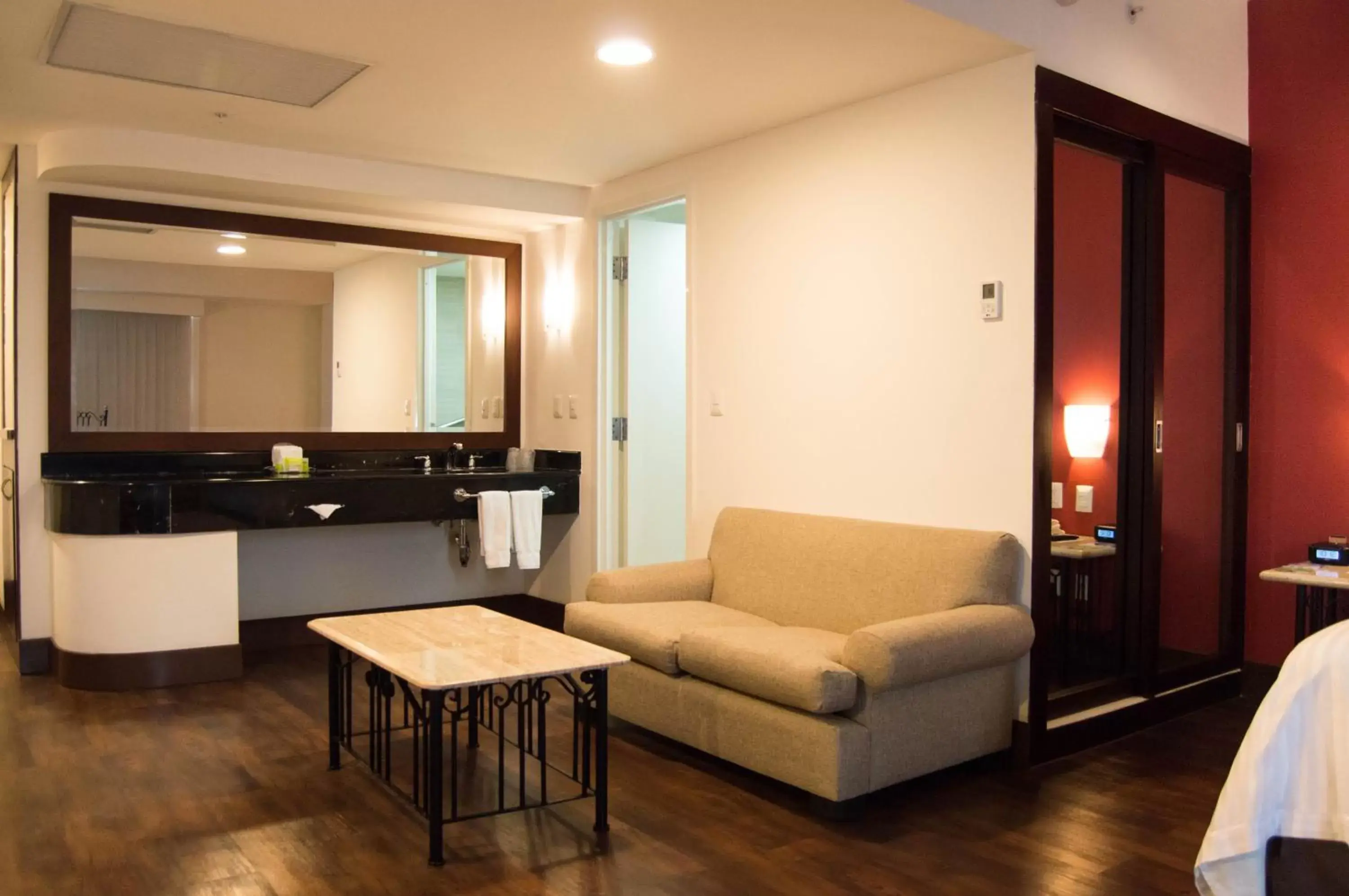 Living room, Seating Area in Holiday Inn Hotel & Suites Centro Historico, an IHG Hotel