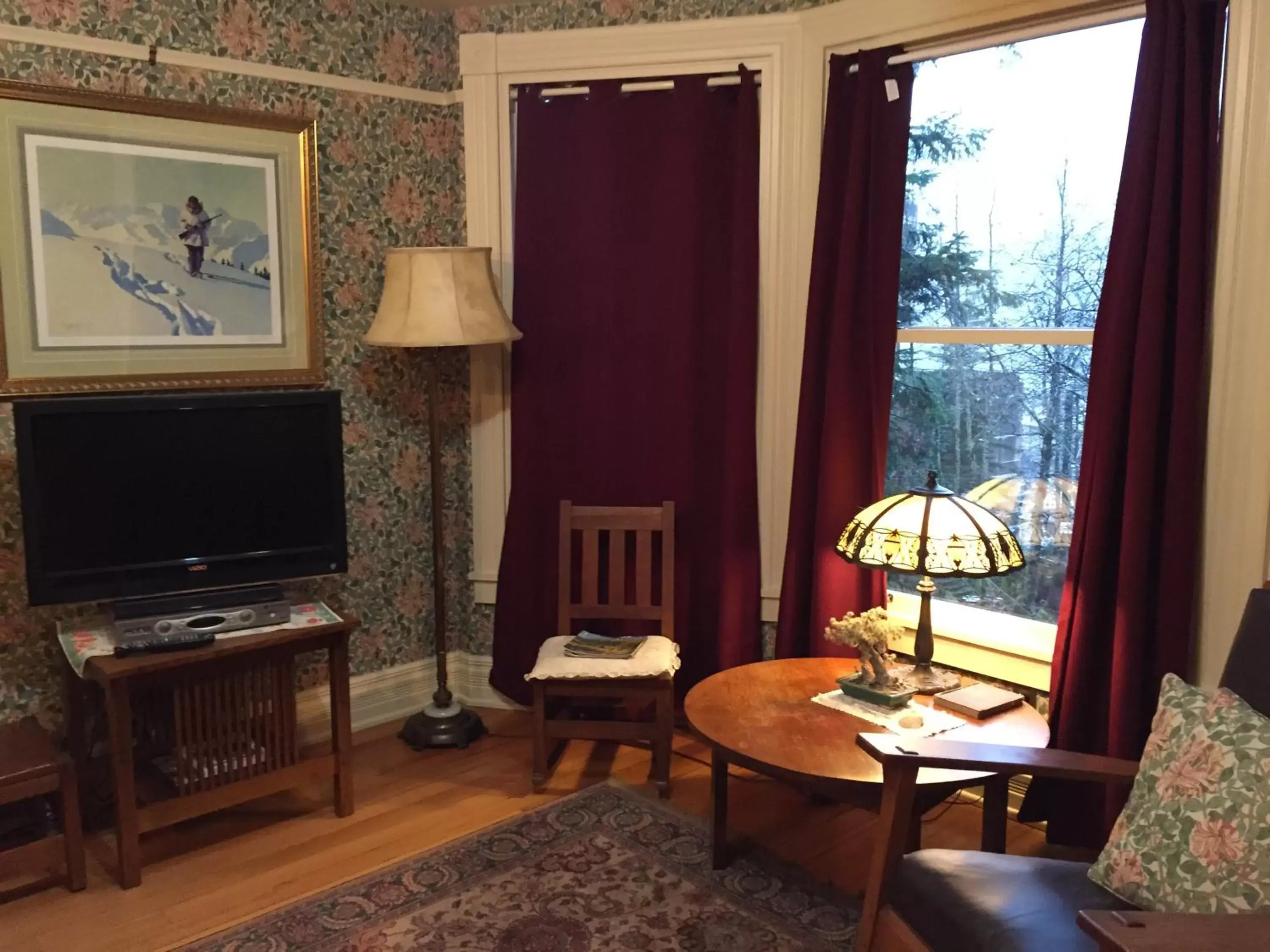 Seating Area in Alaska's Capital Inn Bed and Breakfast