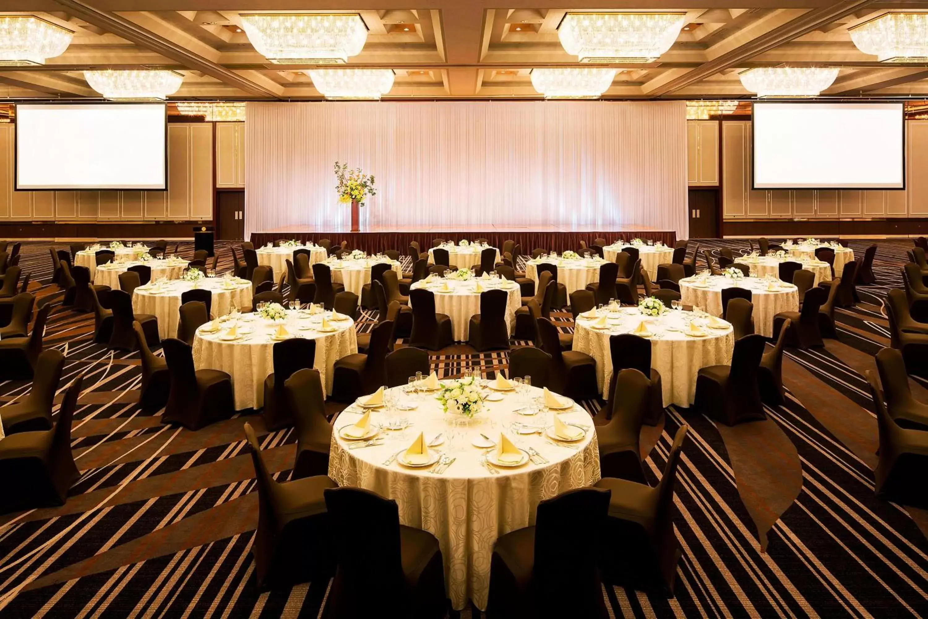 Meeting/conference room, Banquet Facilities in Sheraton Grande Tokyo Bay Hotel