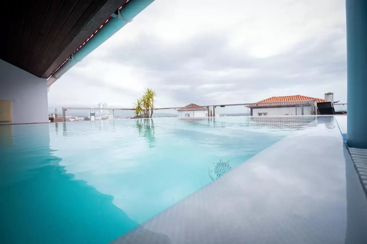 Swimming Pool in Hotel Talisman