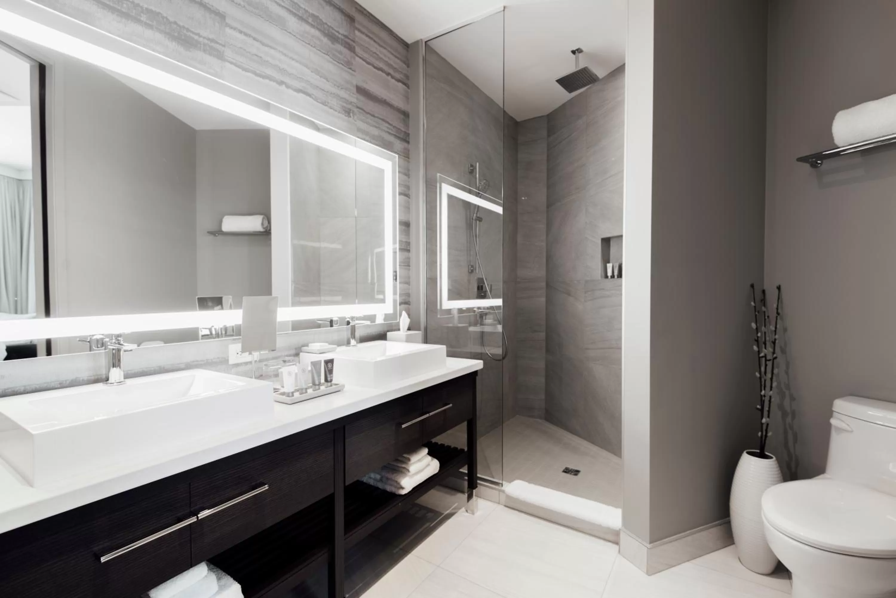 Bathroom in Entourage sur-le-Lac