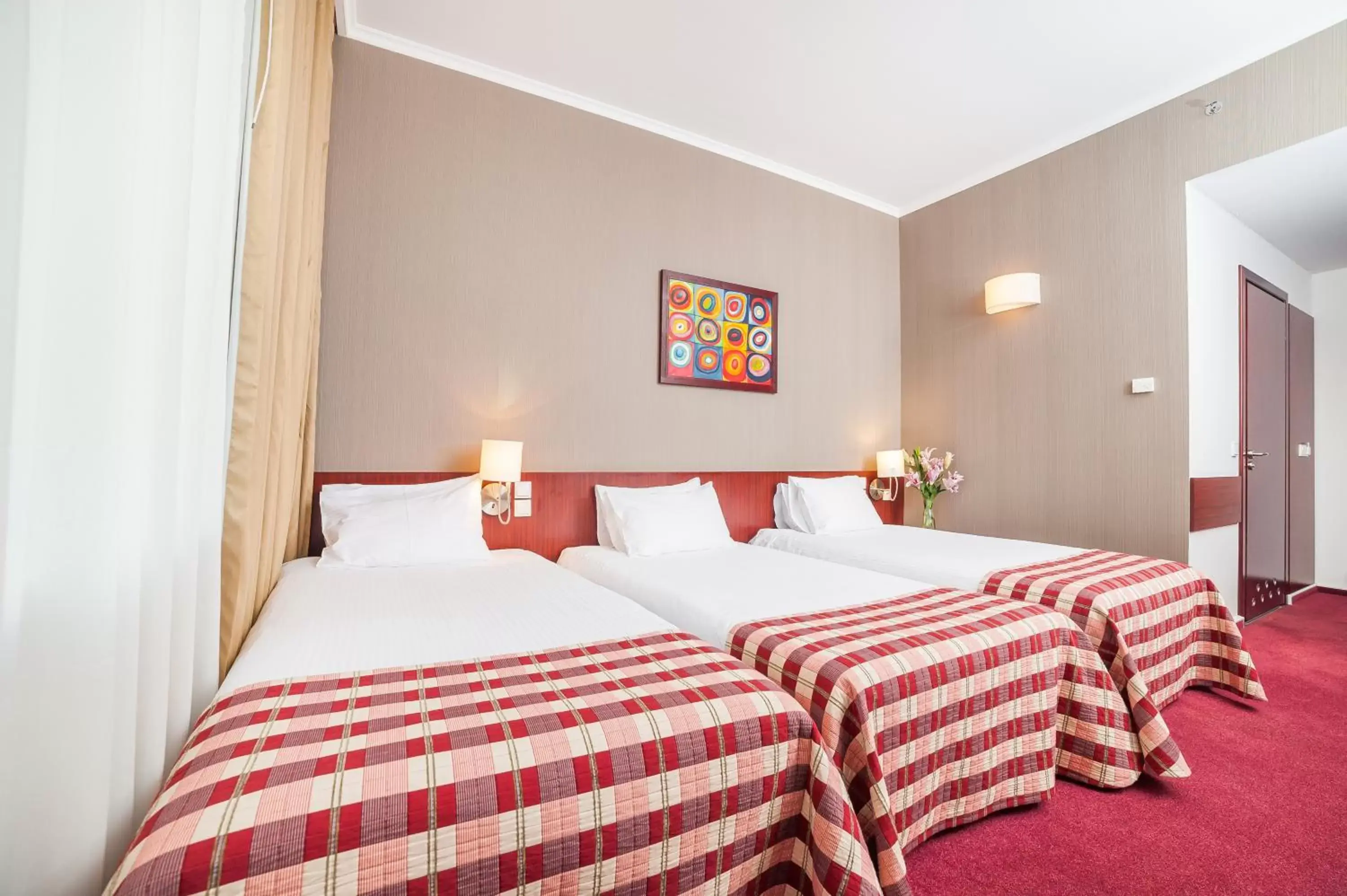 Photo of the whole room, Bed in Premier Kraków Hotel