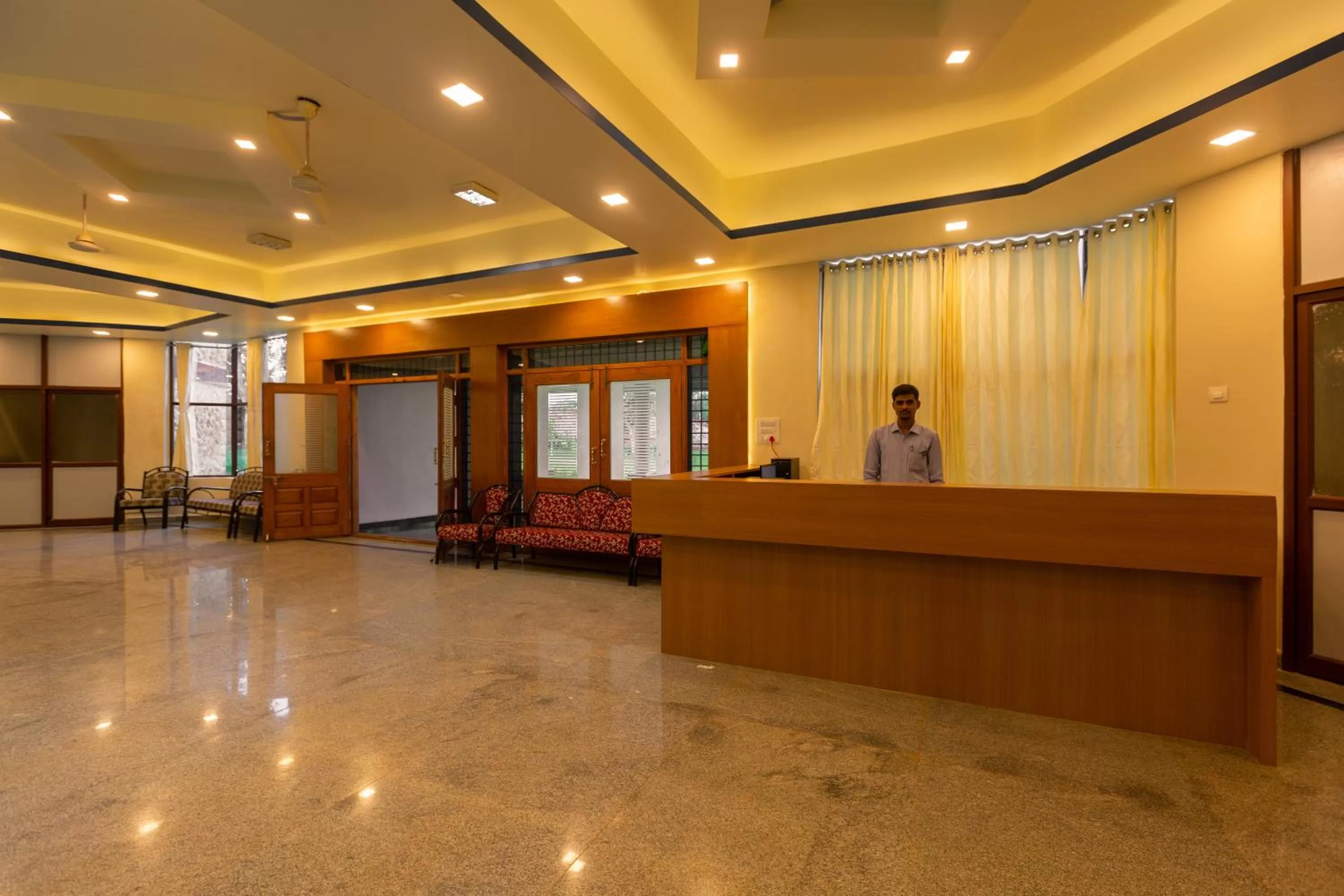 KSTDC Hotel Mayura Krishna Almatti