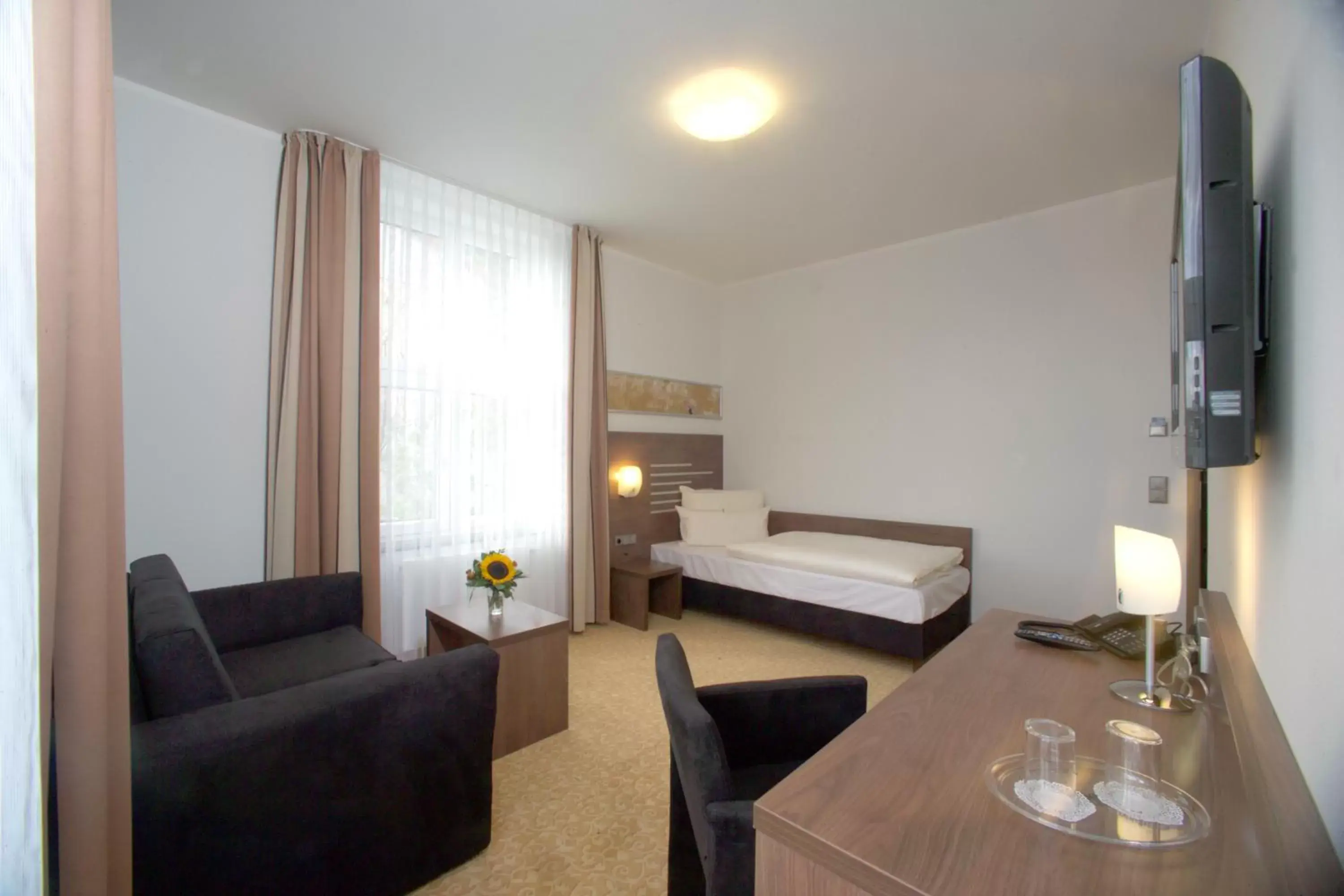 Single Room in Hotel Brühlerhöhe Single Room in Hotel Brühlerhöhe