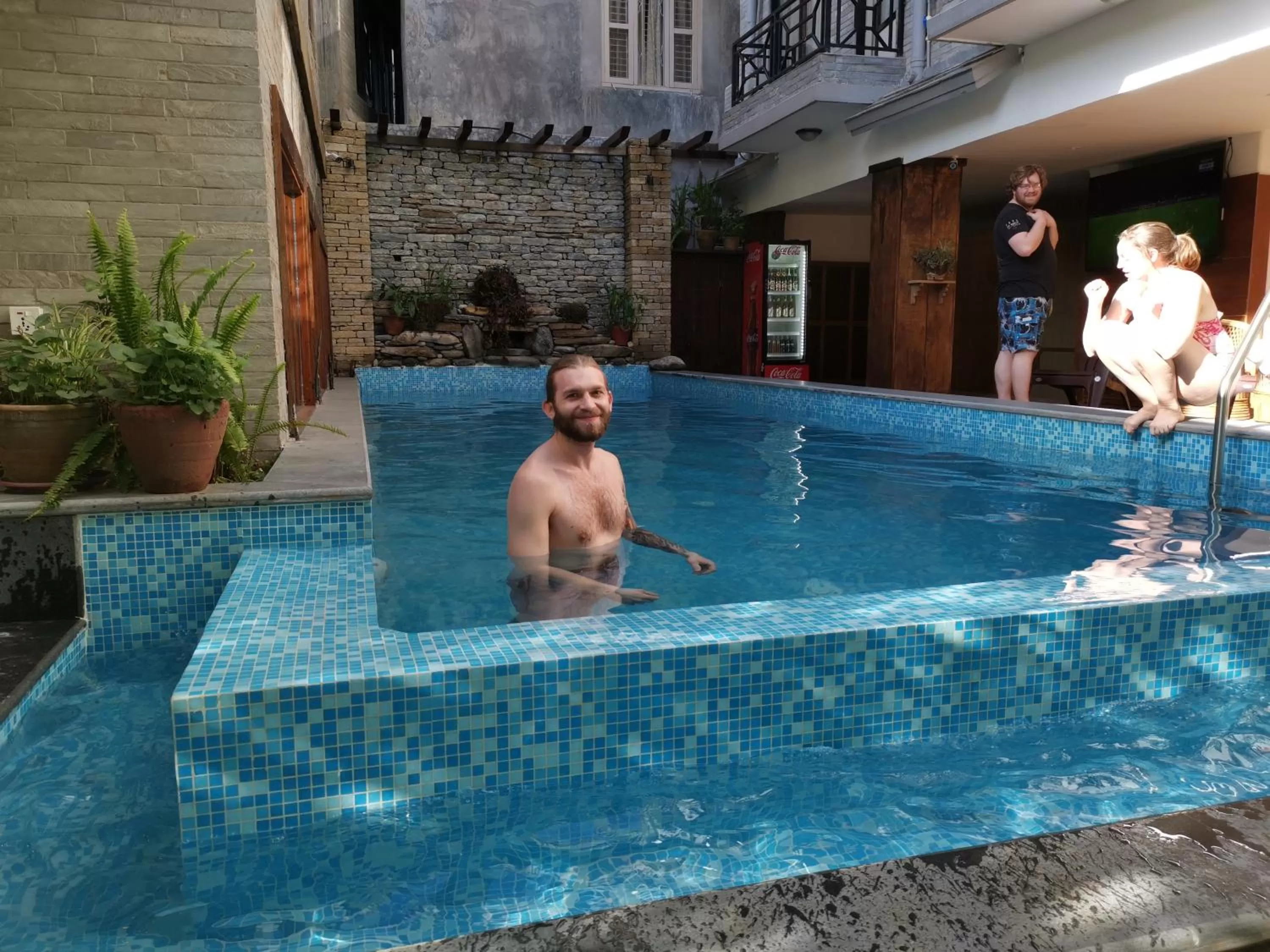 Swimming pool in Hotel Middle Path & Spa