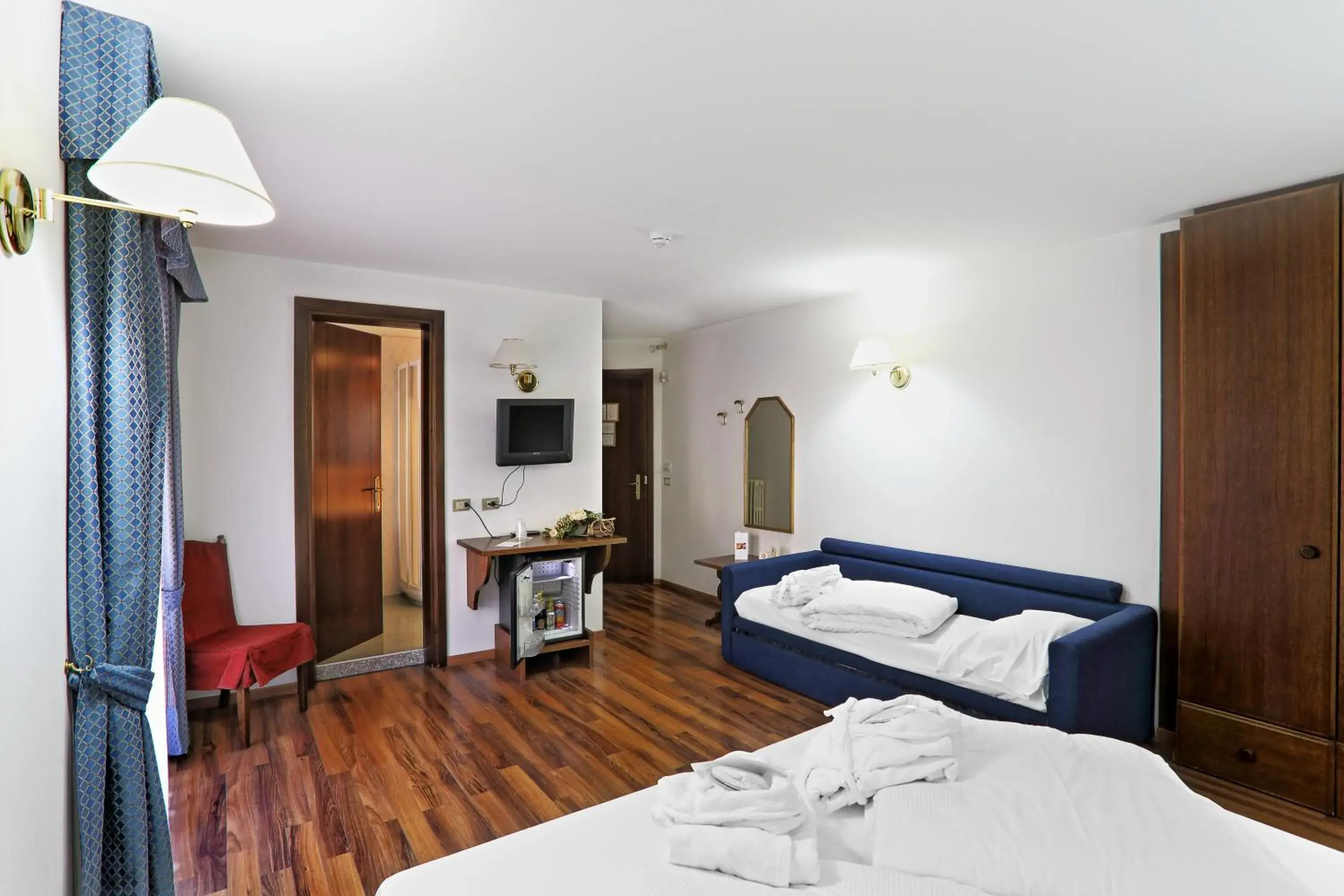 Triple Room in Hotel Baita Clementi Triple Room in Hotel Baita Clementi