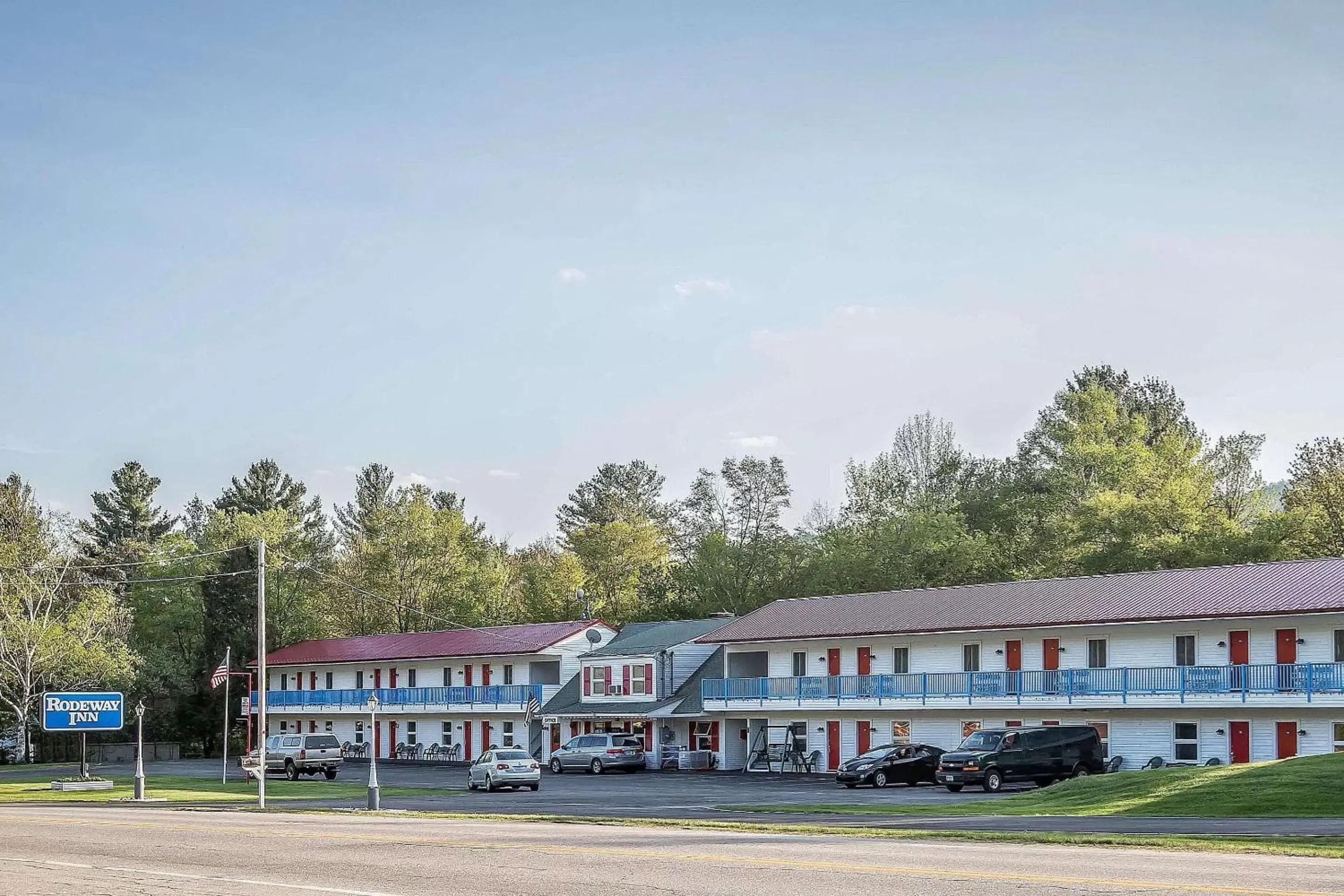 Property Building in Rodeway Inn Lincoln I-93