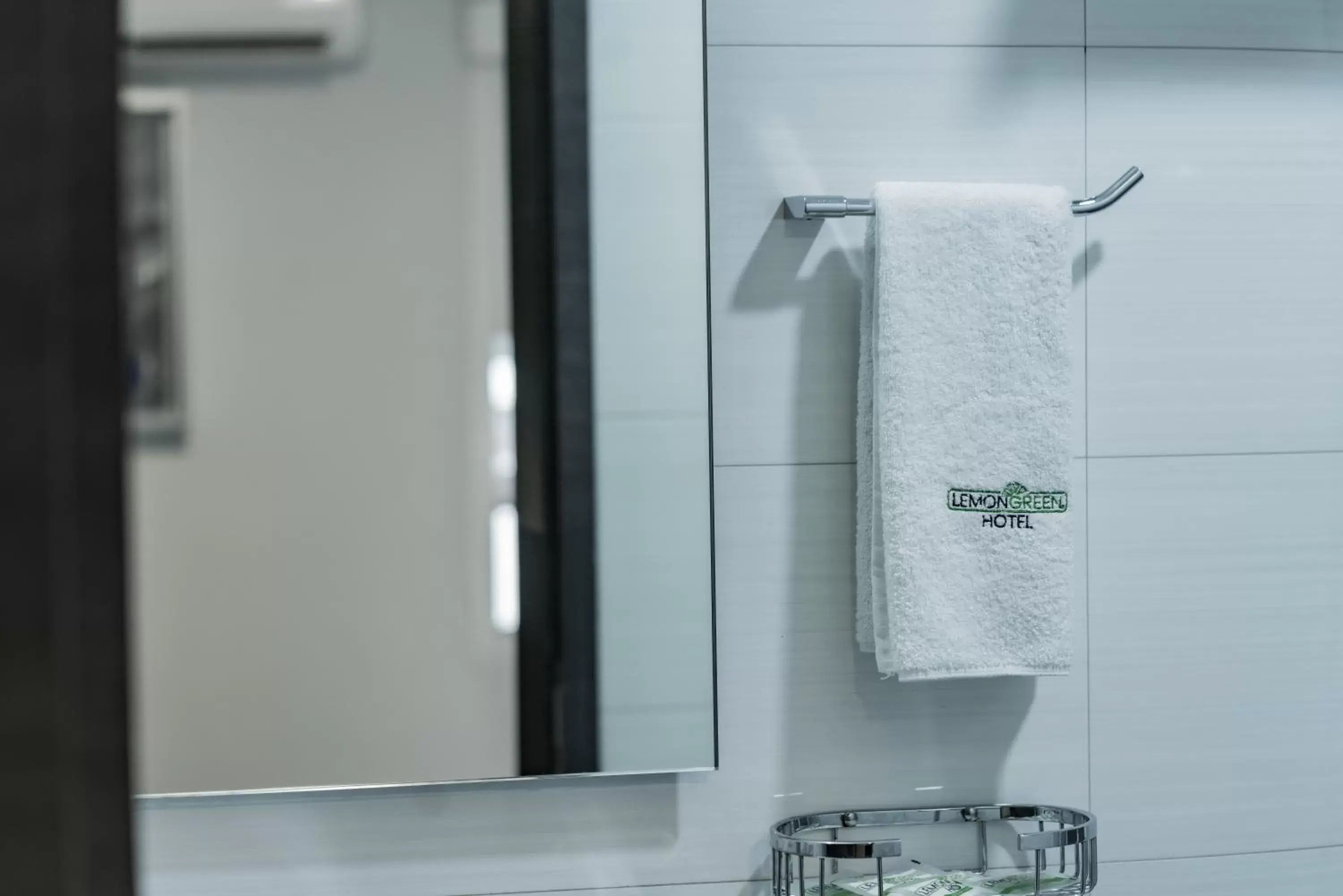 Bathroom in HOTEL LEMON GREEN -Zona Expo Frente al Centro de Convenciones