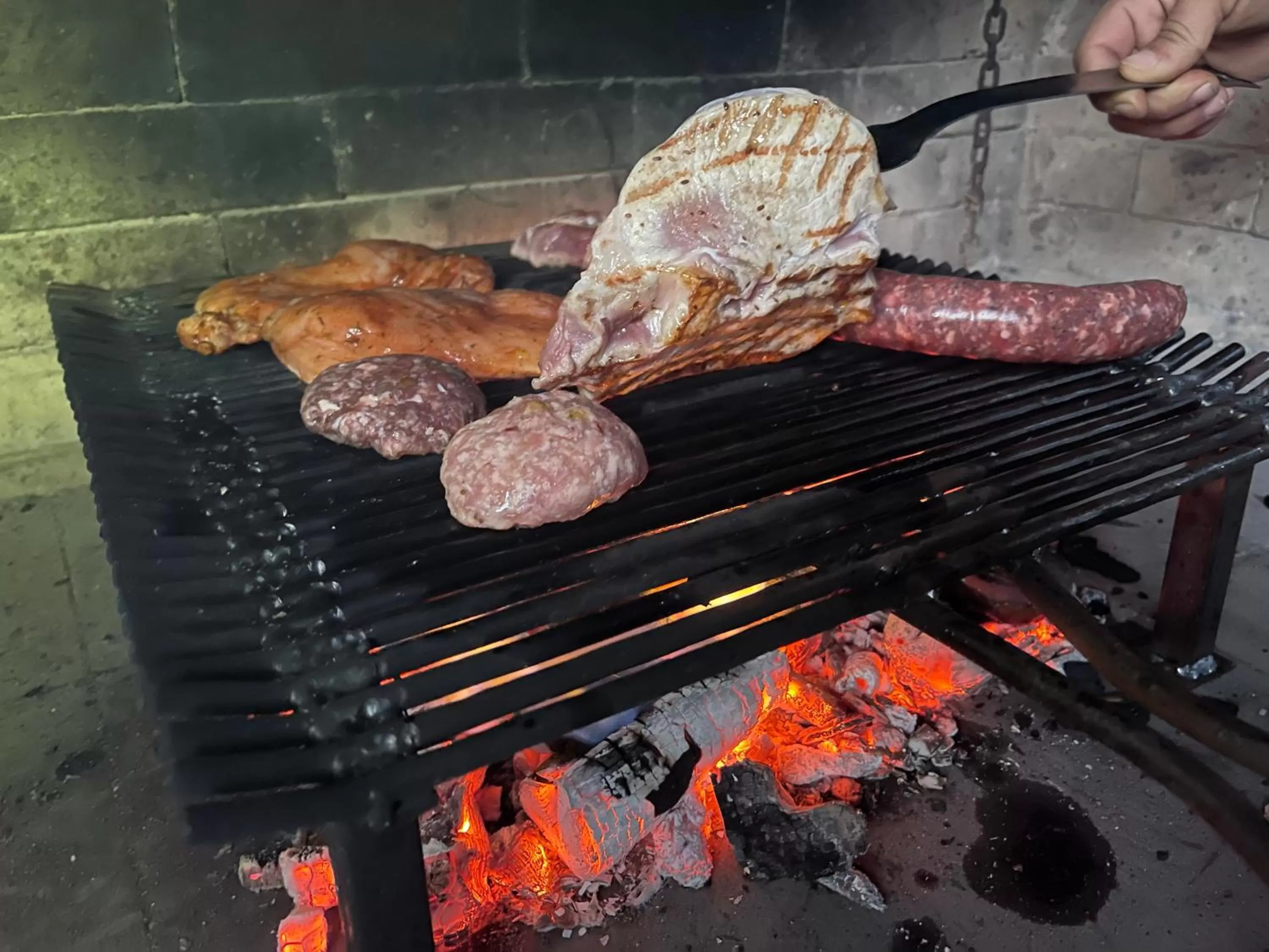 BBQ Facilities in StayInn Banderitsa Apartments with kitchen & BBQ