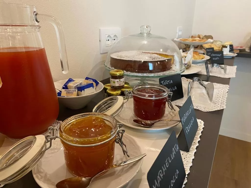 Breakfast in Casa Ossan