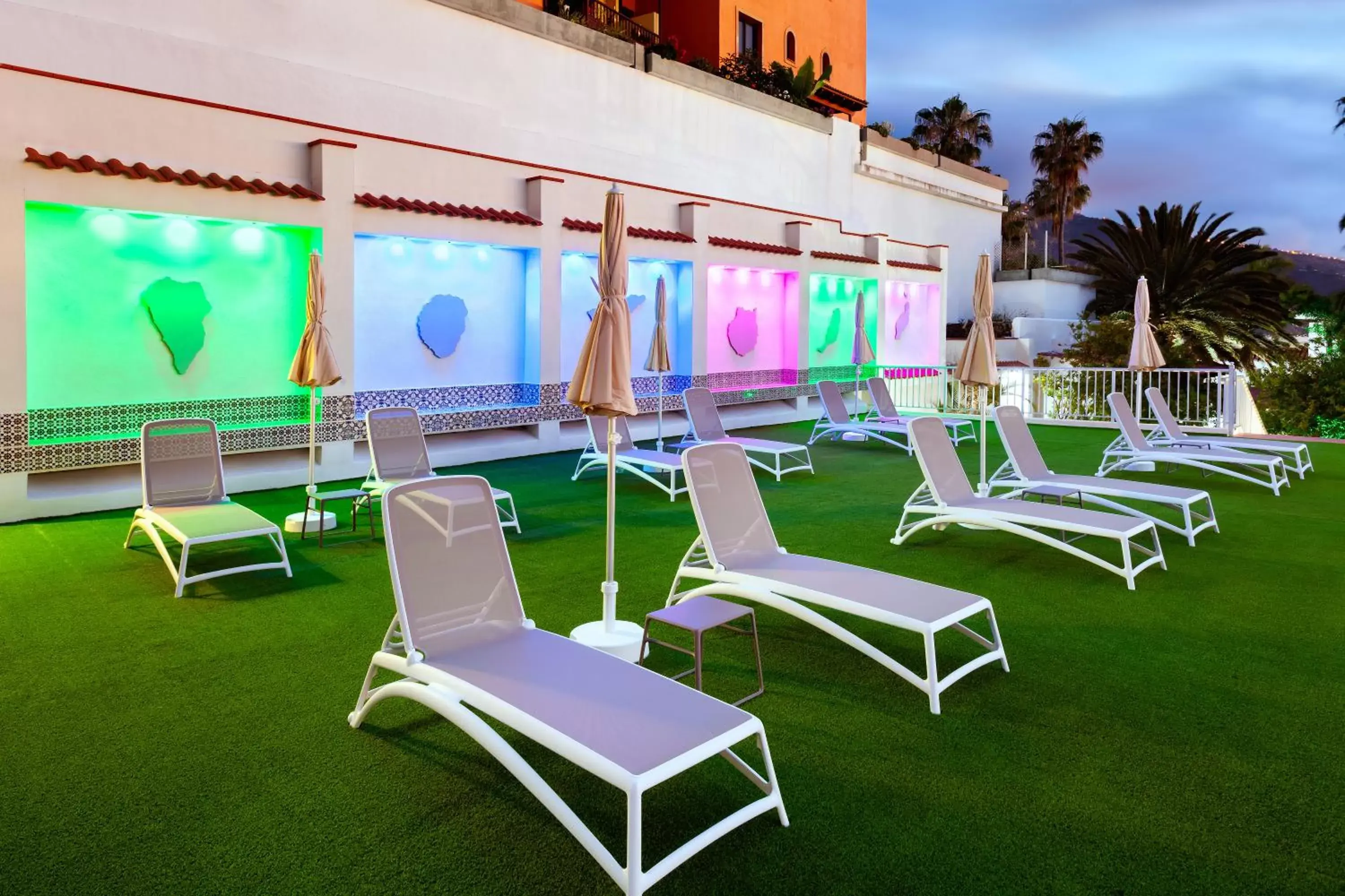 Balcony/Terrace, Swimming Pool in Hotel Panoramica Garden