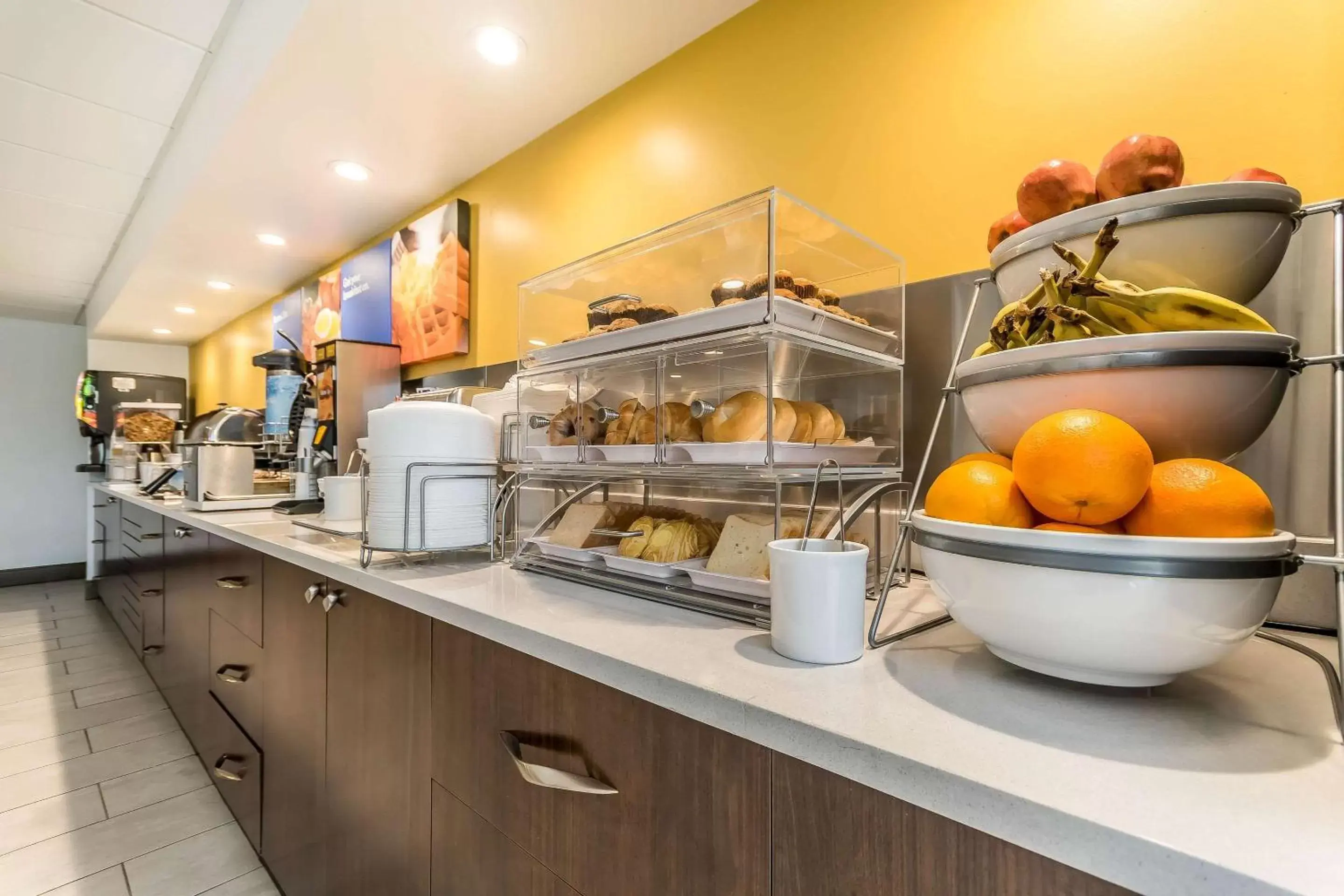 Restaurant/places to eat in Comfort Inn & Suites Lexington - Hamburg I-75 Restaurant/places to eat in Comfort Inn & Suites Lexington - Hamburg I-75