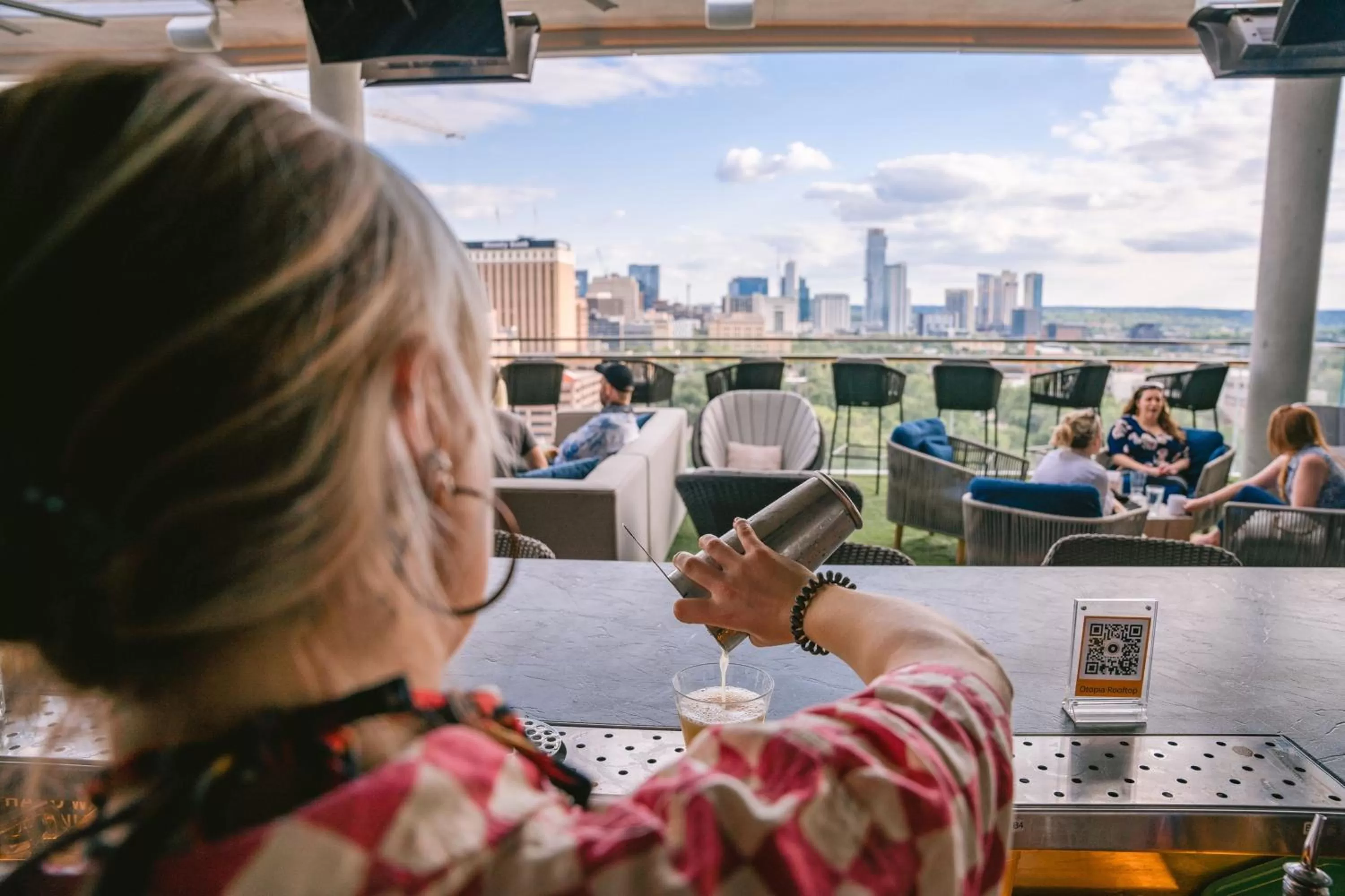 Lounge or bar in AC Hotel by Marriott Austin-University