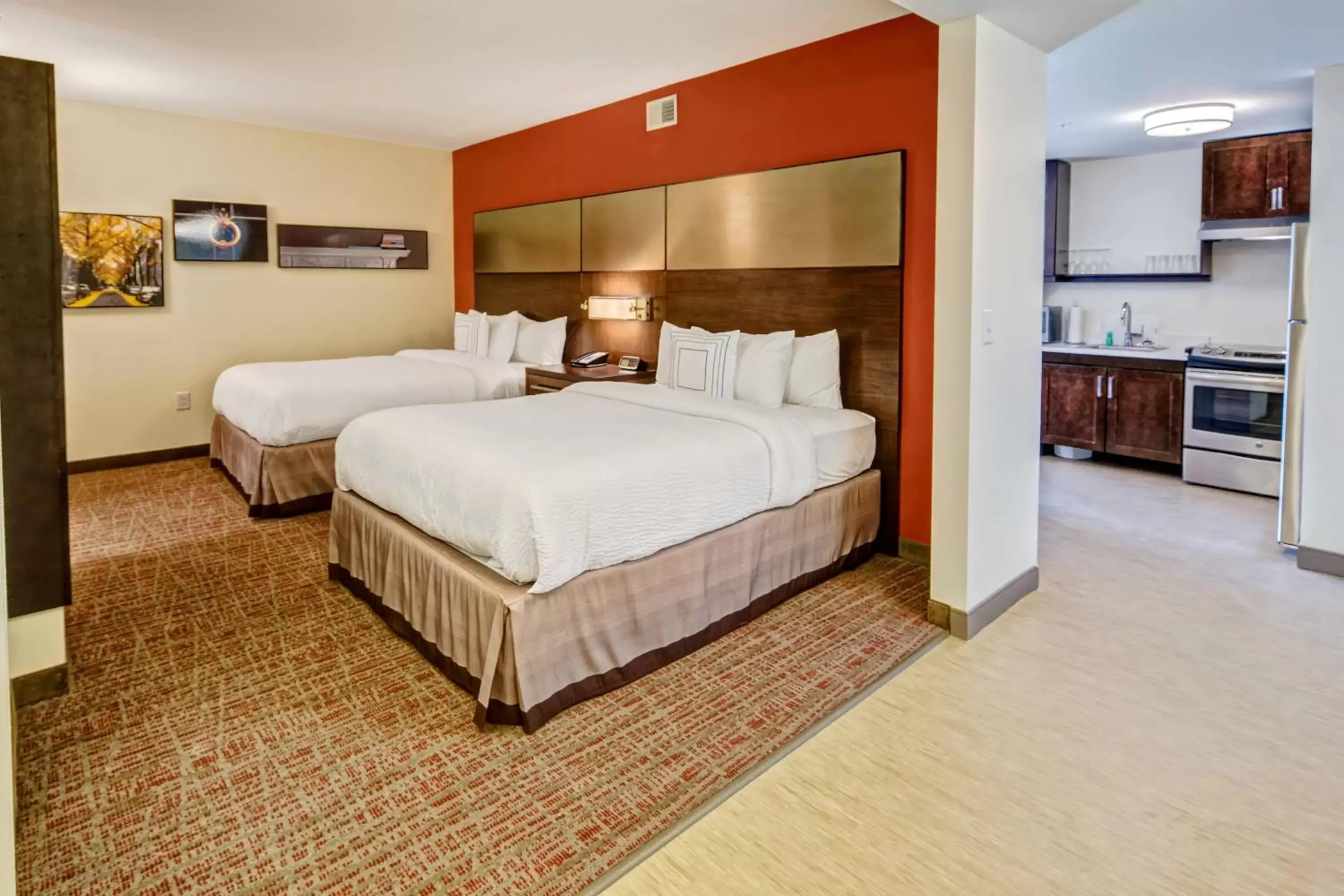 Photo of the whole room, Bed in Residence Inn by Marriott Blacksburg-University