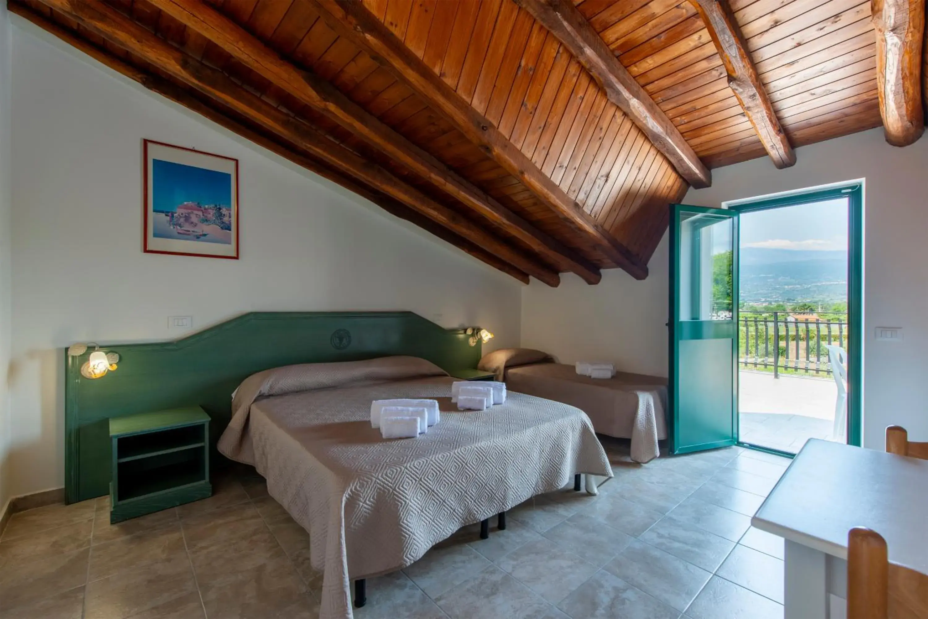 Photo of the whole room, Bed in Villaggio Alkantara