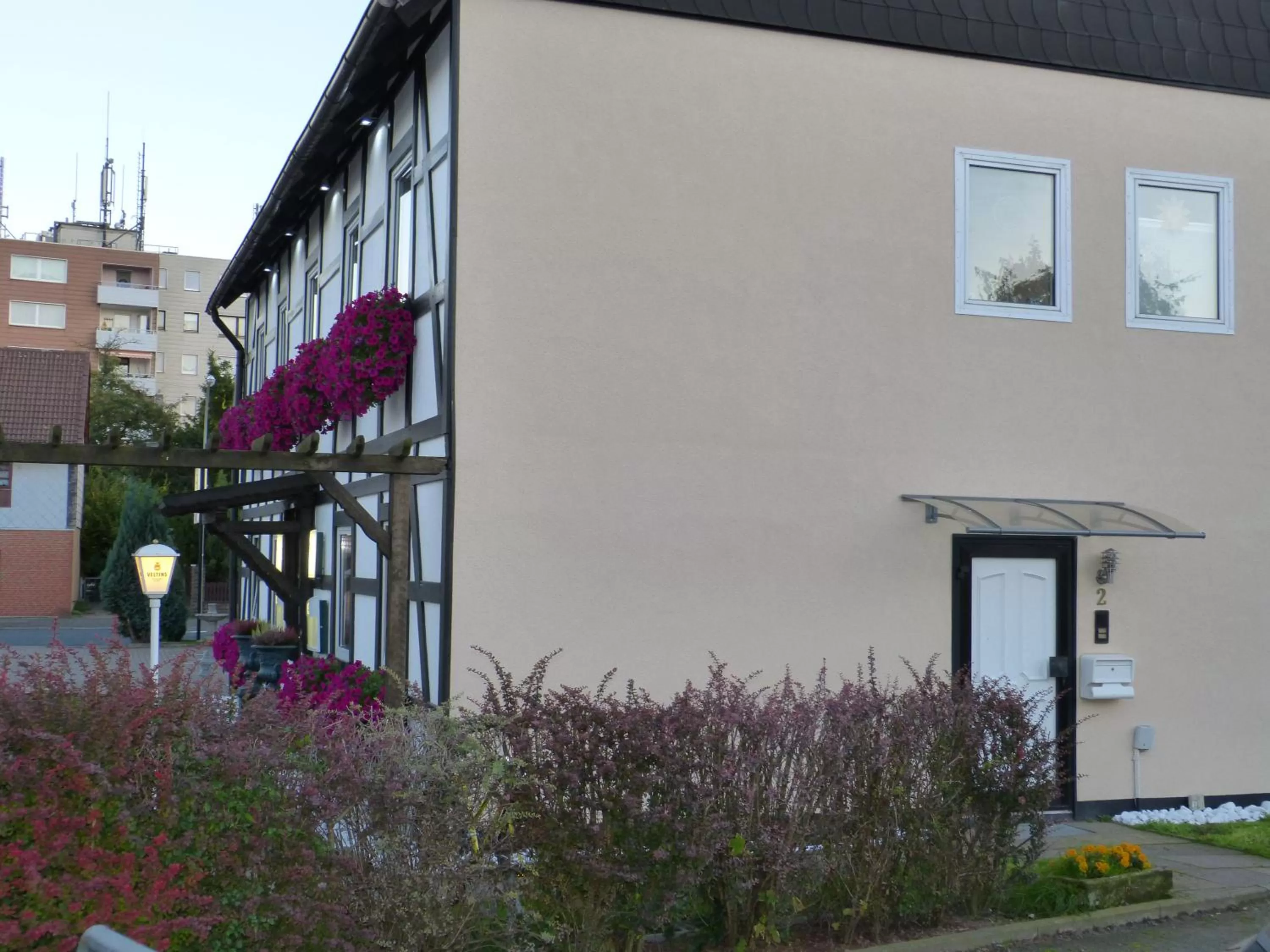 Facade/entrance in La Fontana