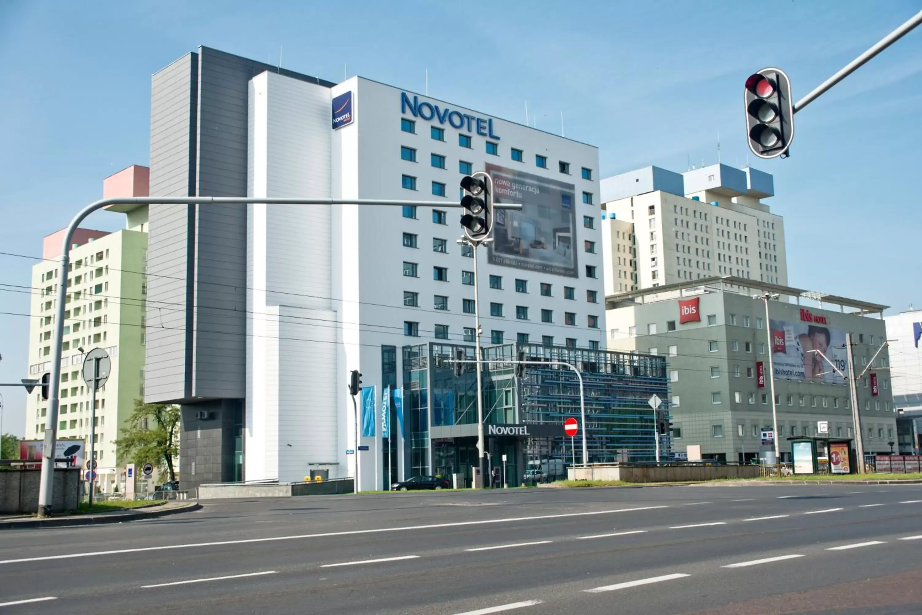 Facade/entrance, Property Building in Novotel Lodz Centrum