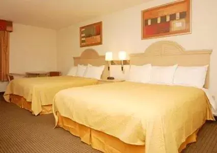 Queen Room with Two Queen Beds - Non-Smoking in Quality Inn & Suites Hattiesburg