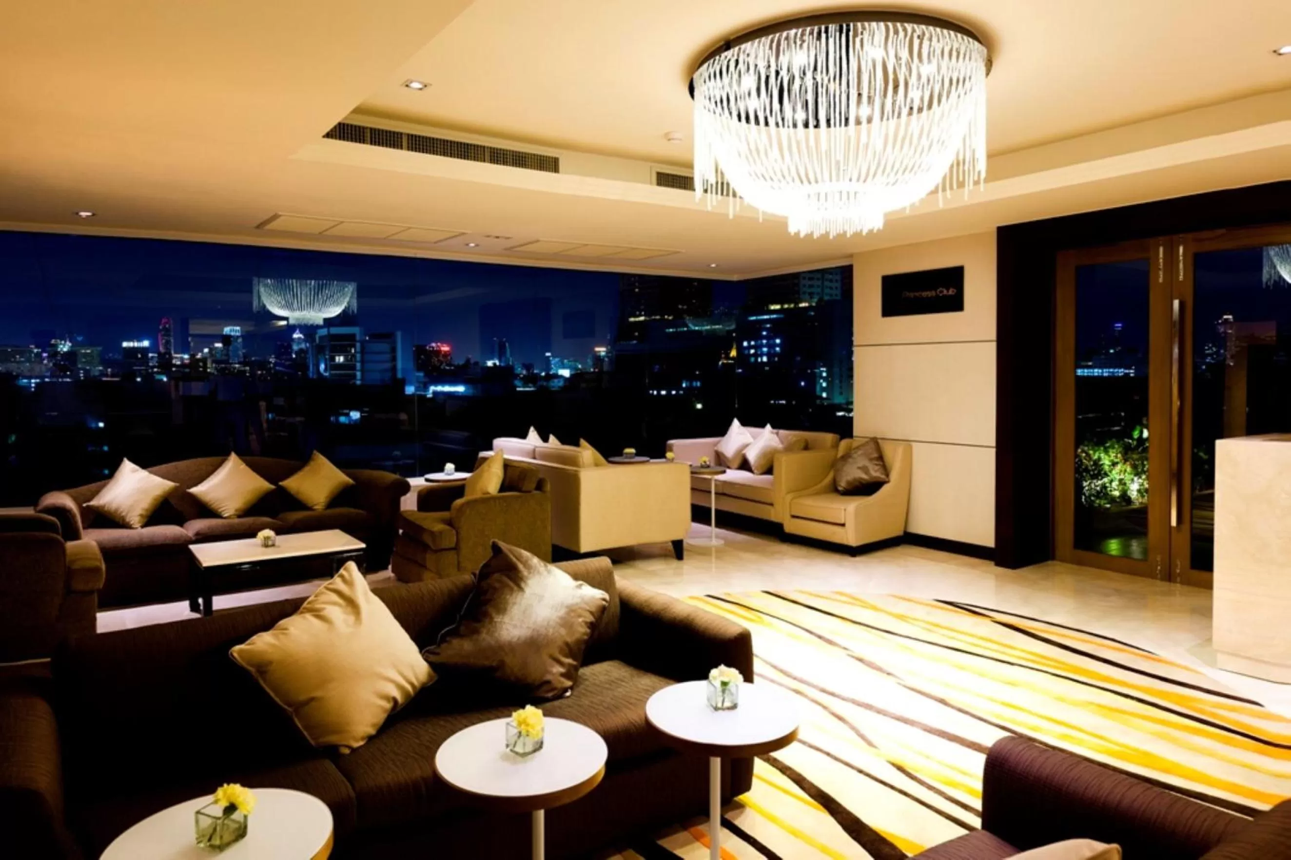 Lobby or reception in Royal Princess Larn Luang - SHA Extra Plus