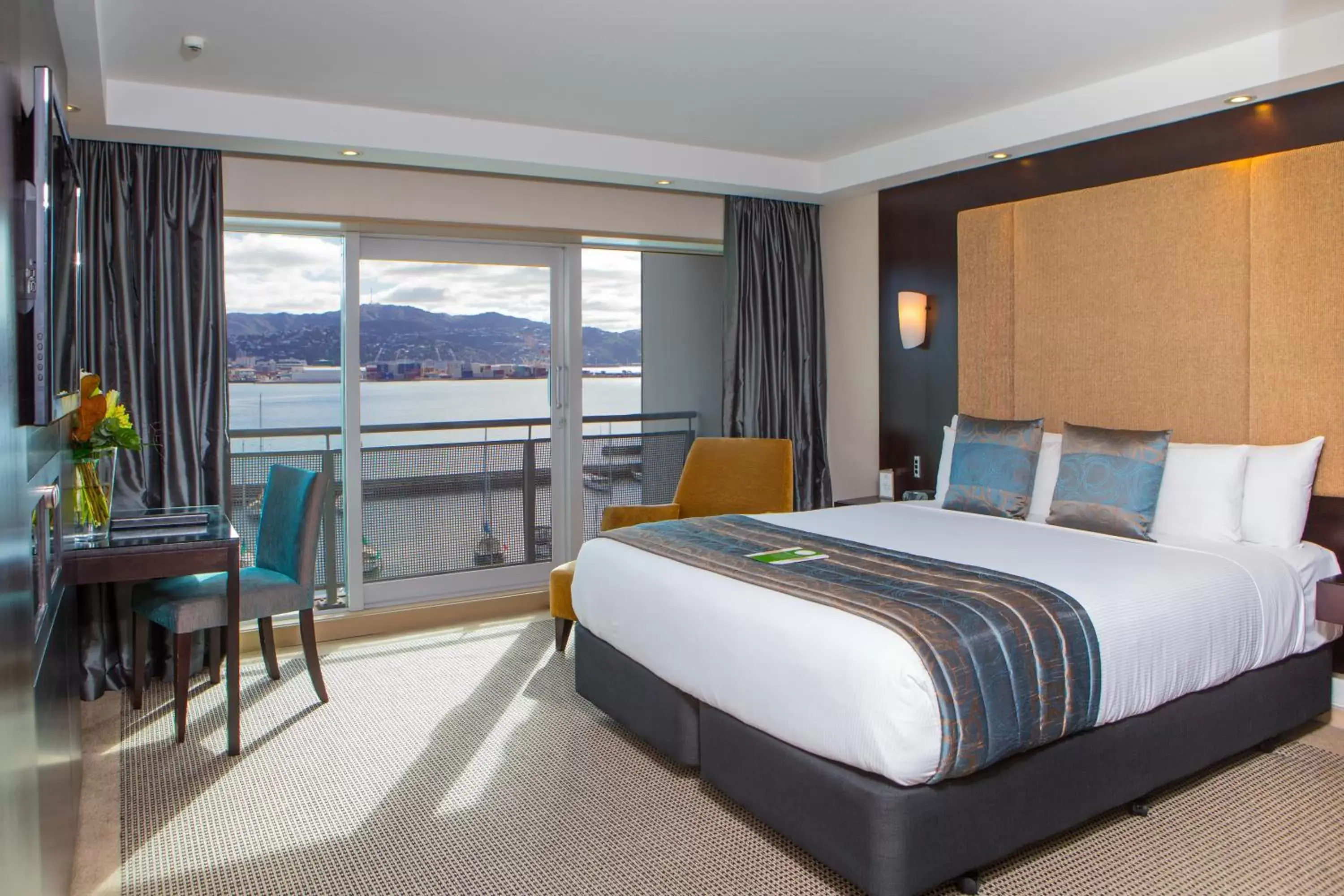 Bed, Room Photo in Copthorne Hotel Wellington, Oriental Bay