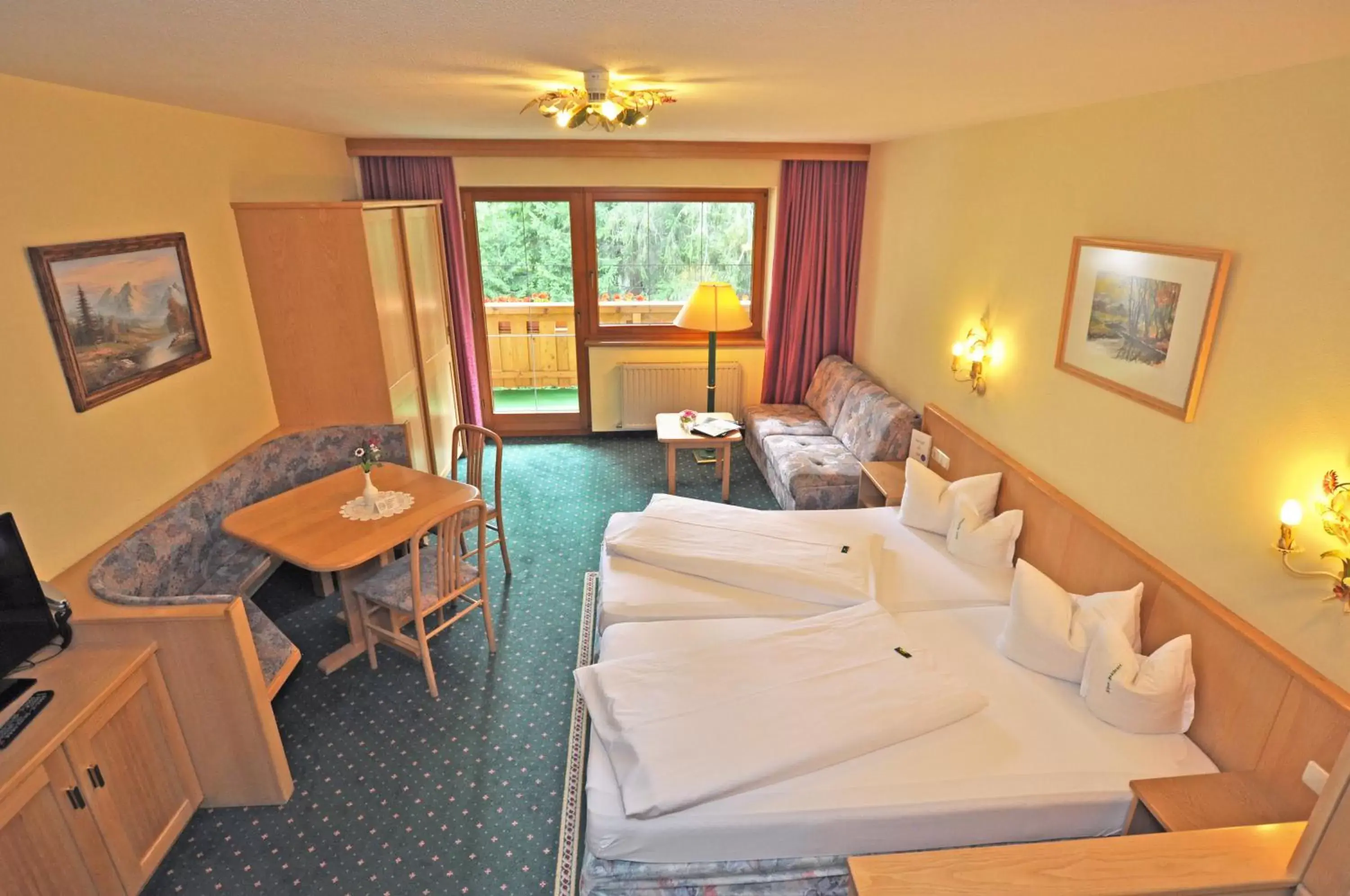 Double or Twin Room - single occupancy in Hotel Alpen Residence Double or Twin Room - single occupancy in Hotel Alpen Residence