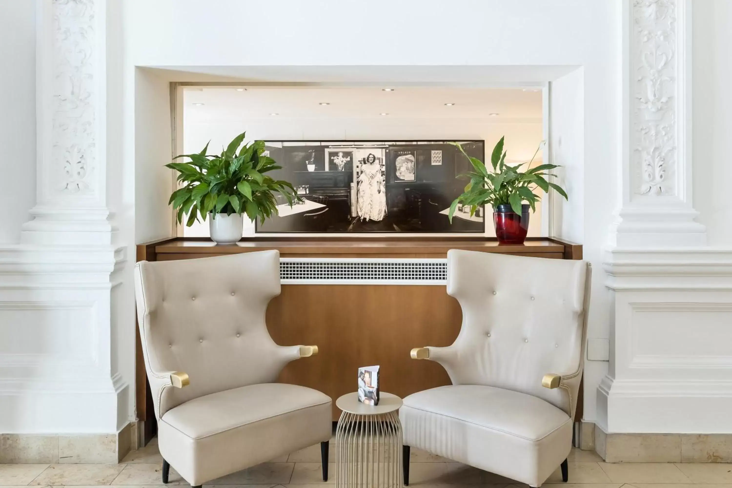 Lobby or reception in Hotel Rathauspark Wien, a member of Radisson Individuals Lobby or reception in Hotel Rathauspark Wien, a member of Radisson Individuals