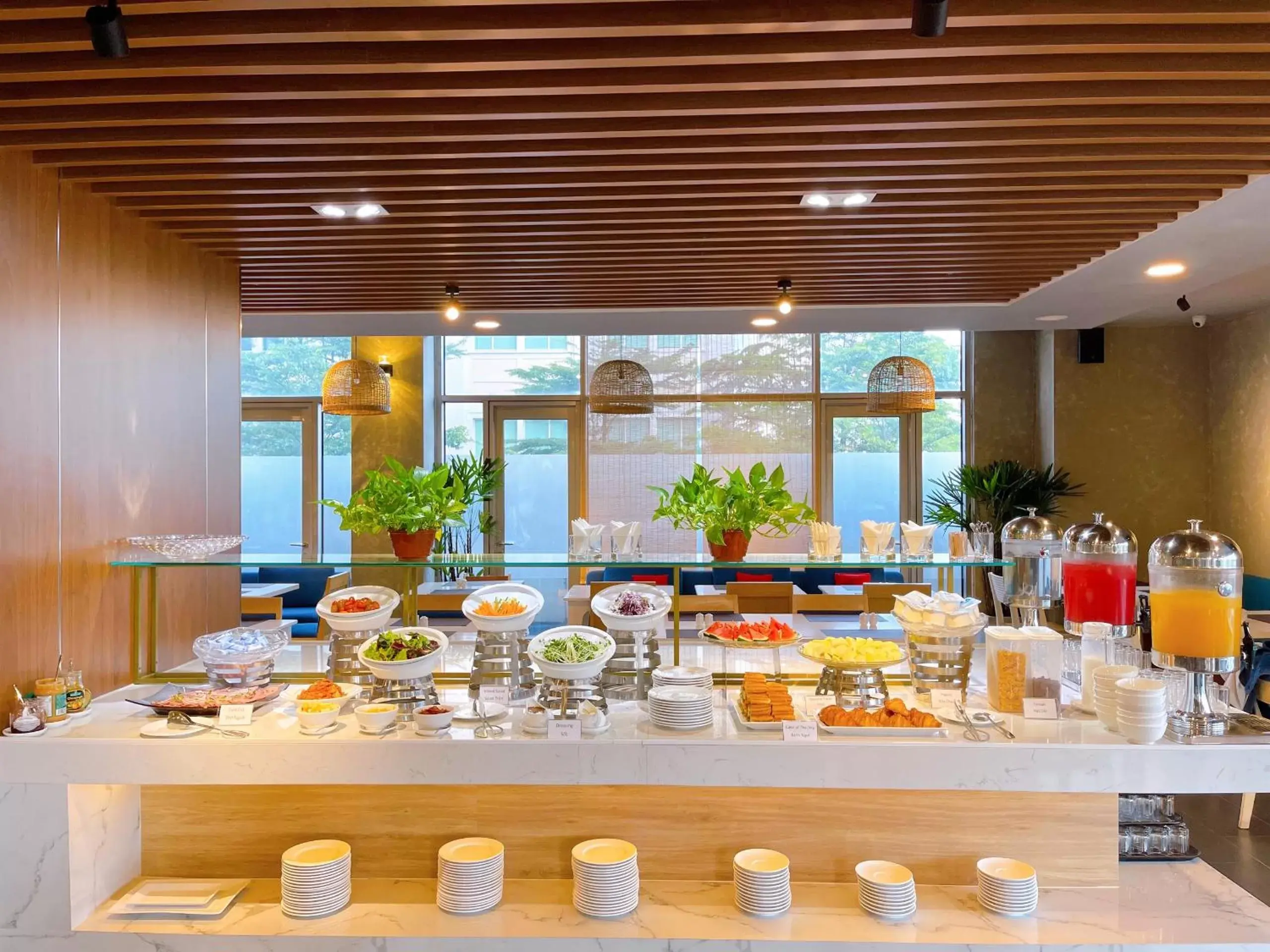 Buffet breakfast, Restaurant/Places to Eat in Ibis Saigon South