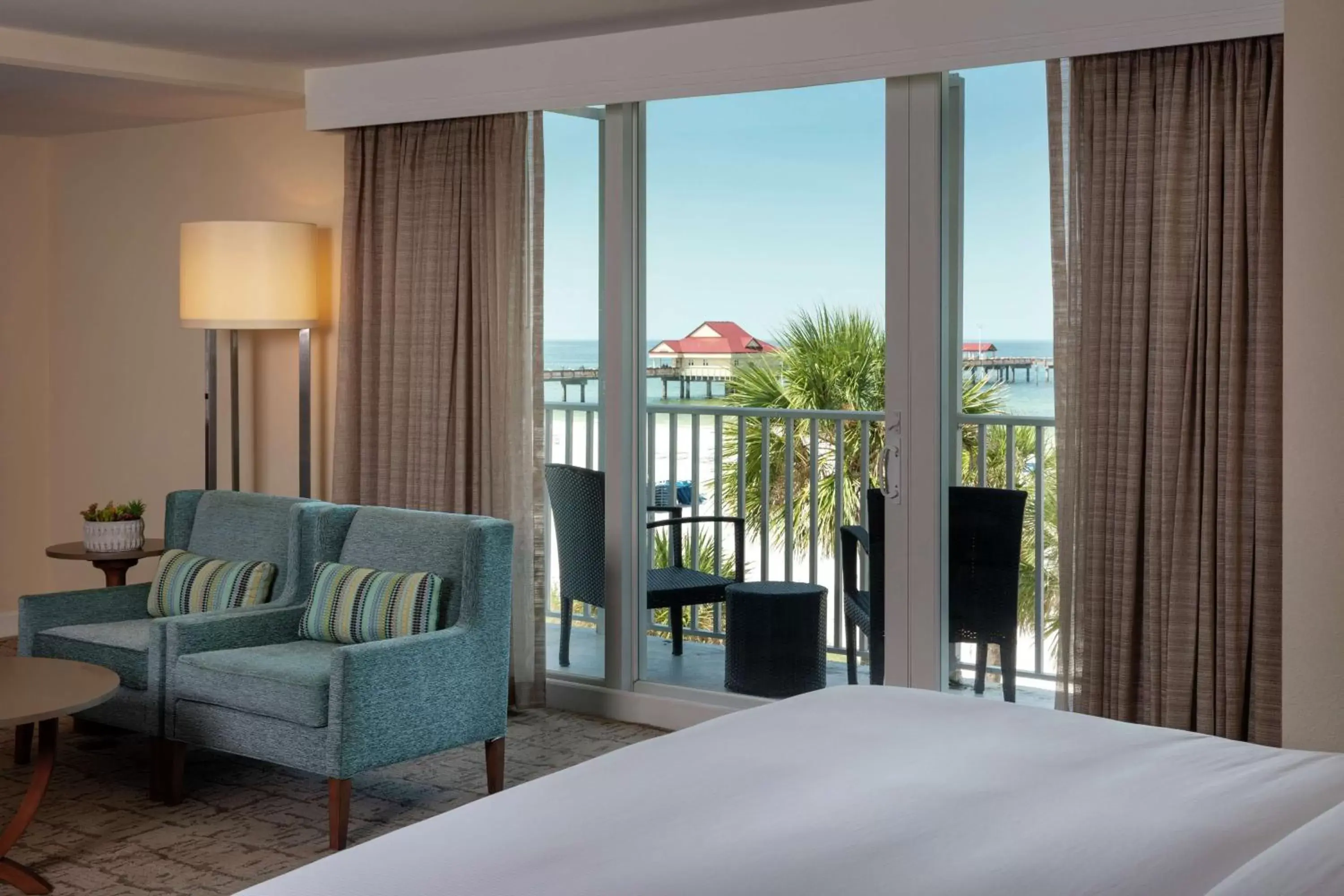 Bed in Hilton Clearwater Beach Resort & Spa